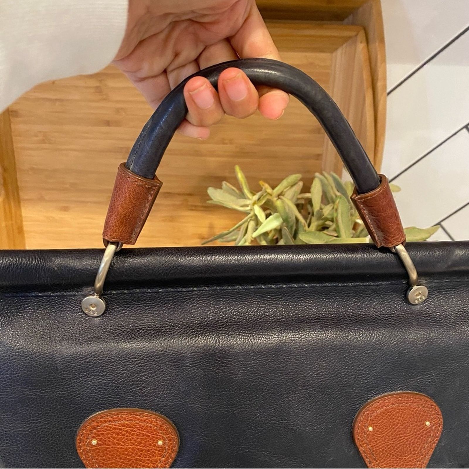 Anthropologie Schuler & Sons Philadelphia leather works Messenger bag Size ONE SIZE - 10 Thumbnail