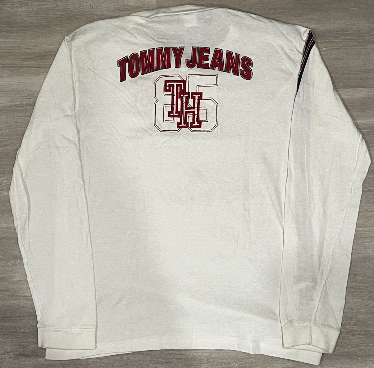 Tommy Hilfiger × Tommy Jeans × Vintage Vintage Tommy Hilfiger White Long-sleeve T-shirt Size US L / EU 52-54 / 3 - 2 Thumbnail