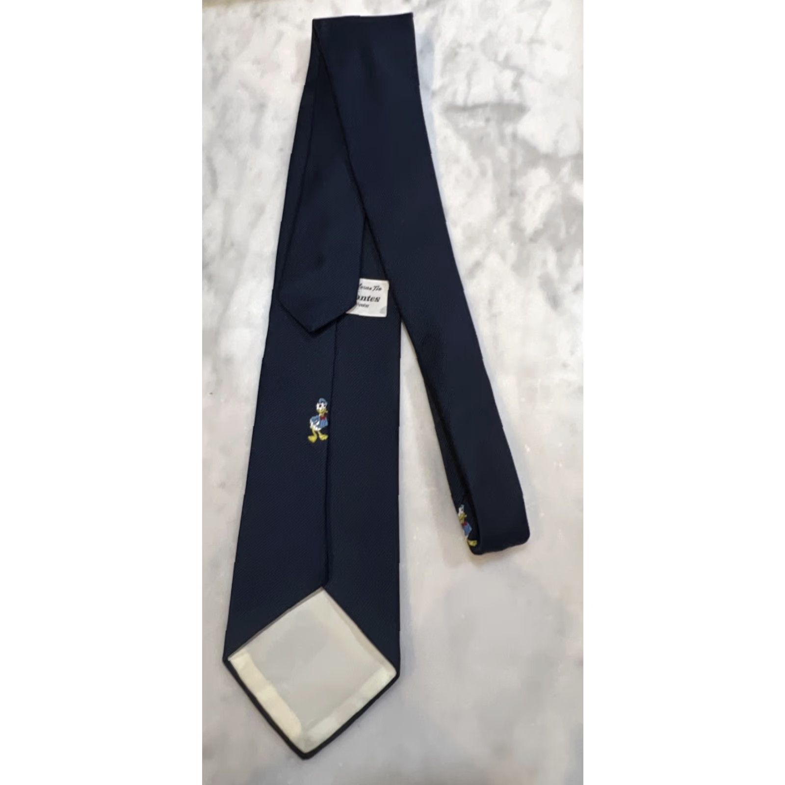 Vintage Vtg Donald Duck Neck Tie Navy Mickey Mouse Tie Cervantes Polyester USA 4”X 54” Size ONE SIZE - 4 Thumbnail