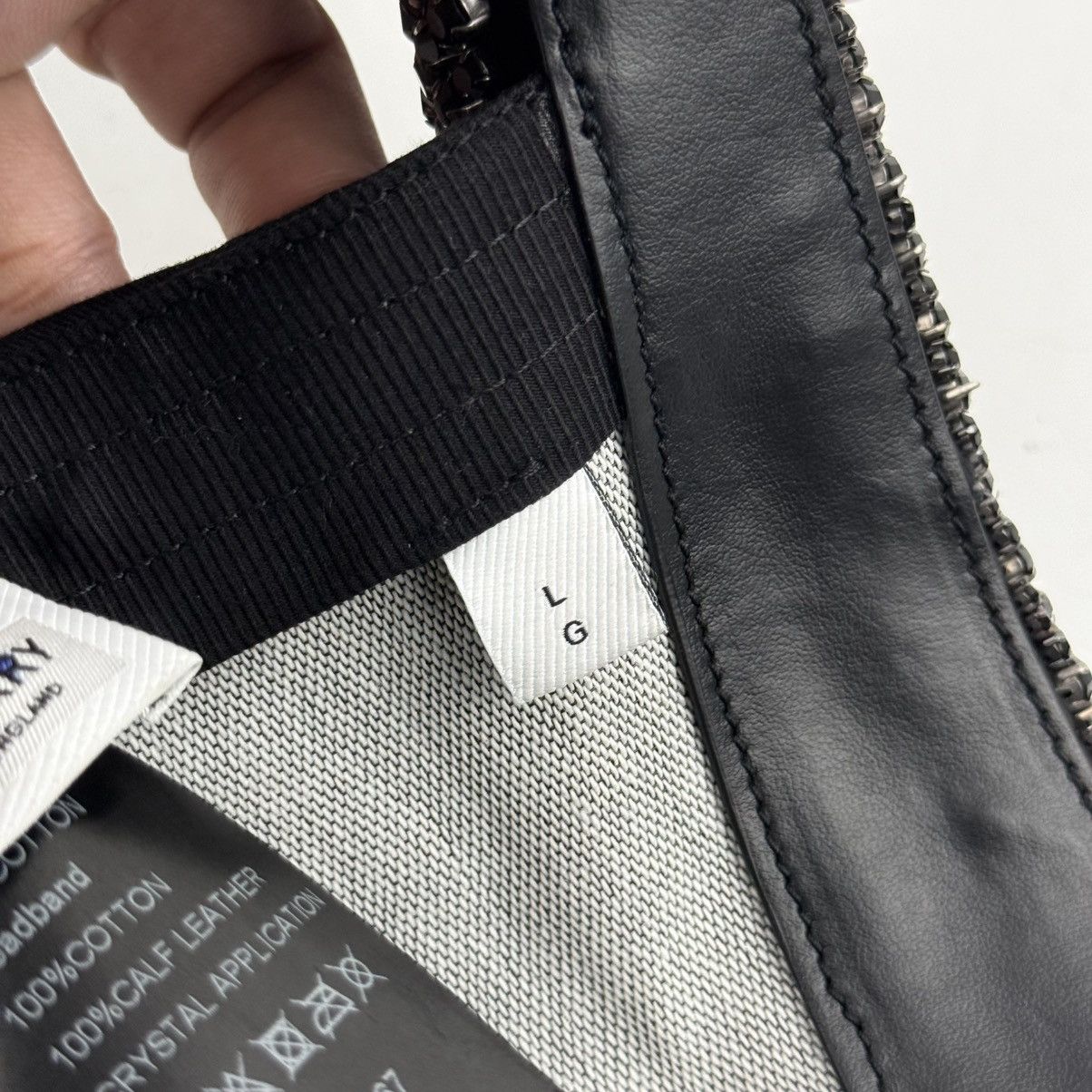 Burberry Burberry Crystal Headband Detail Reconstructed Cap Size ONE SIZE - 11 Thumbnail