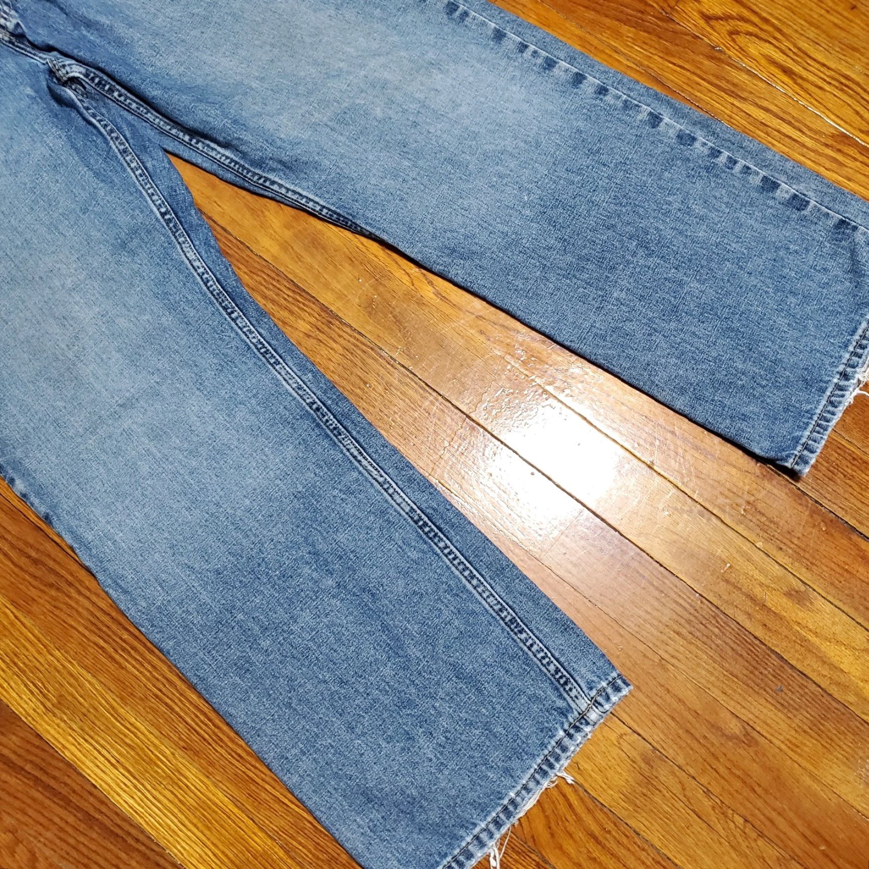 Old Navy VTG Old Navy Jeans Mens 34x30 Bootcut Distressed 90s Grunge Boot Cut 5-Pocket Denim Blue Cotton Regular Old Navy The Authentic Boot-Cut Mens Jeans Size US 34 / EU 50 - 5 Thumbnail