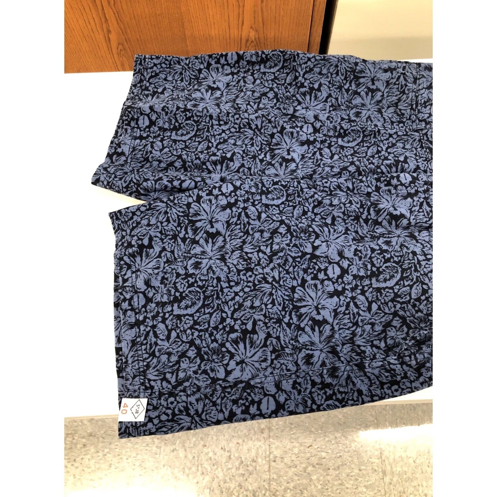 Vintage VINTAGE St. John's Bay MENS Dress SHORTS Indigo Floral 40 NWT Blue Flat Front Belt Loops 9in Inseam Casual Shorts Mens Regular Size US 40 / EU 56 - 6 Thumbnail