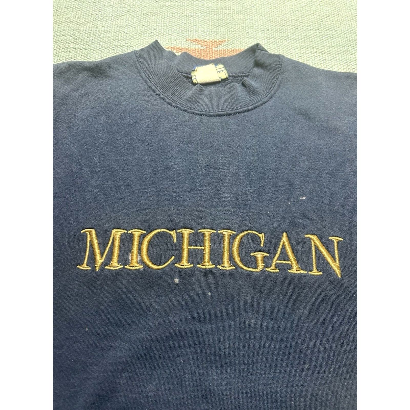 Vintage VINTAGE University of Michigan Embroidered Sweatshirt Crewneck Medium Blue 90s 80s Pullover Men M Size US M / EU 48-50 / 2 - 4 Thumbnail