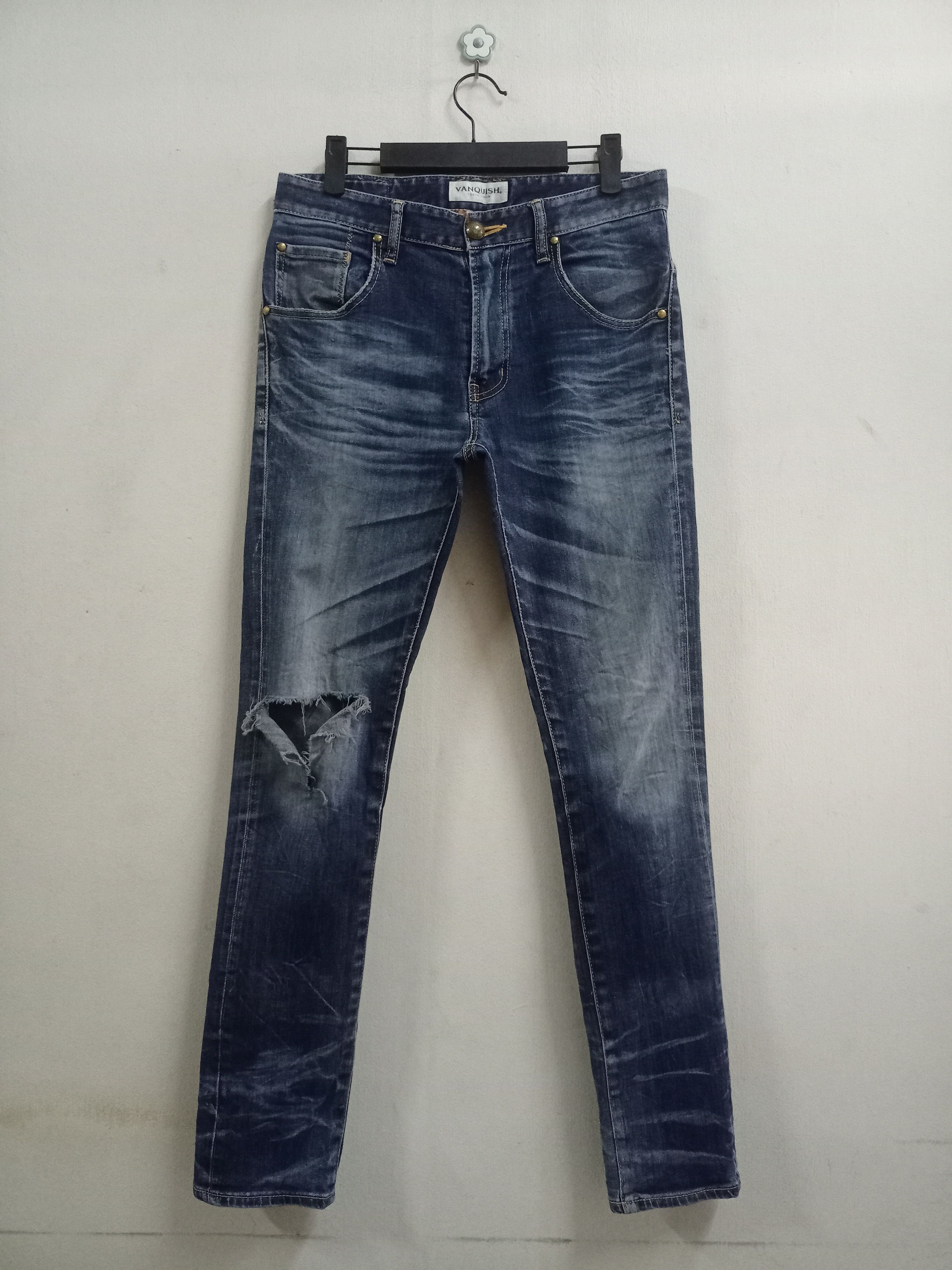 Vanquish Japanese Brand VANQUISH Distressed Jeans | Grailed