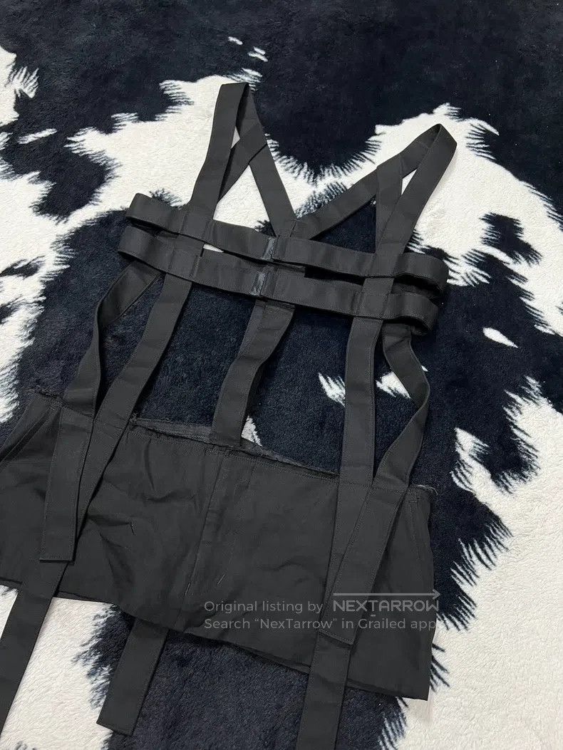 Comme des Garcons Comme Des Garcons Multi-pocket Decorative Openwork Vest Size S / US 4 / IT 40 - 3 Thumbnail