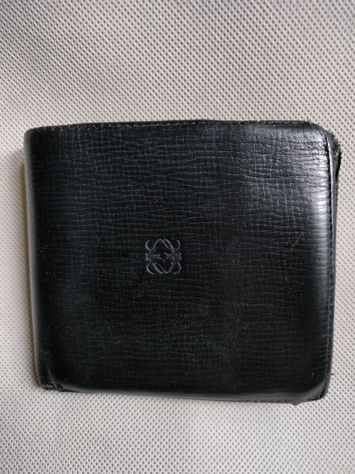 Genuine Leather × Loewe Loewe anagram Bifold grained leather wallet Size ONE SIZE - 1 Thumbnail