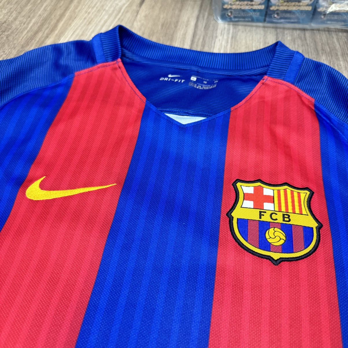 Nike Barcelona 16/17 home shirt #11 Neymar Size US XL / EU 56 / 4 - 3 Thumbnail