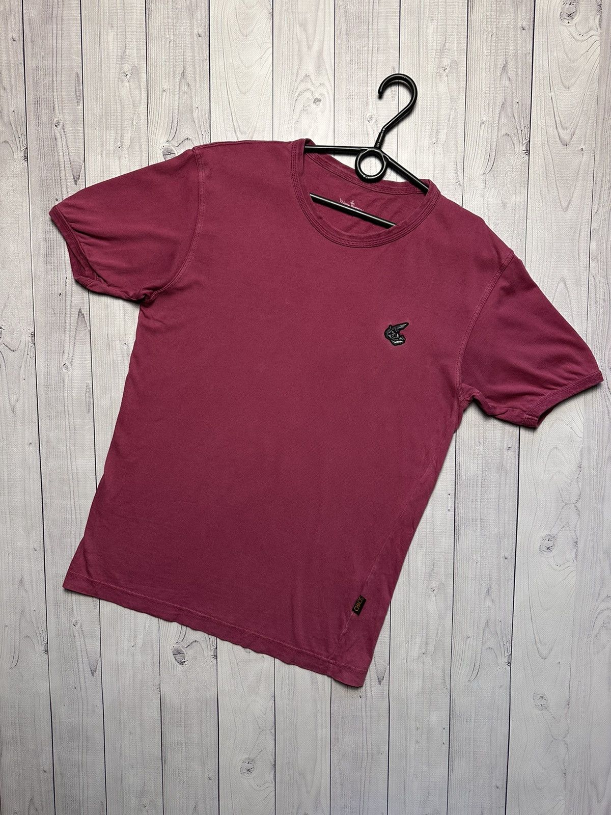 Vintage Vivienne Westwood tee logo size S red