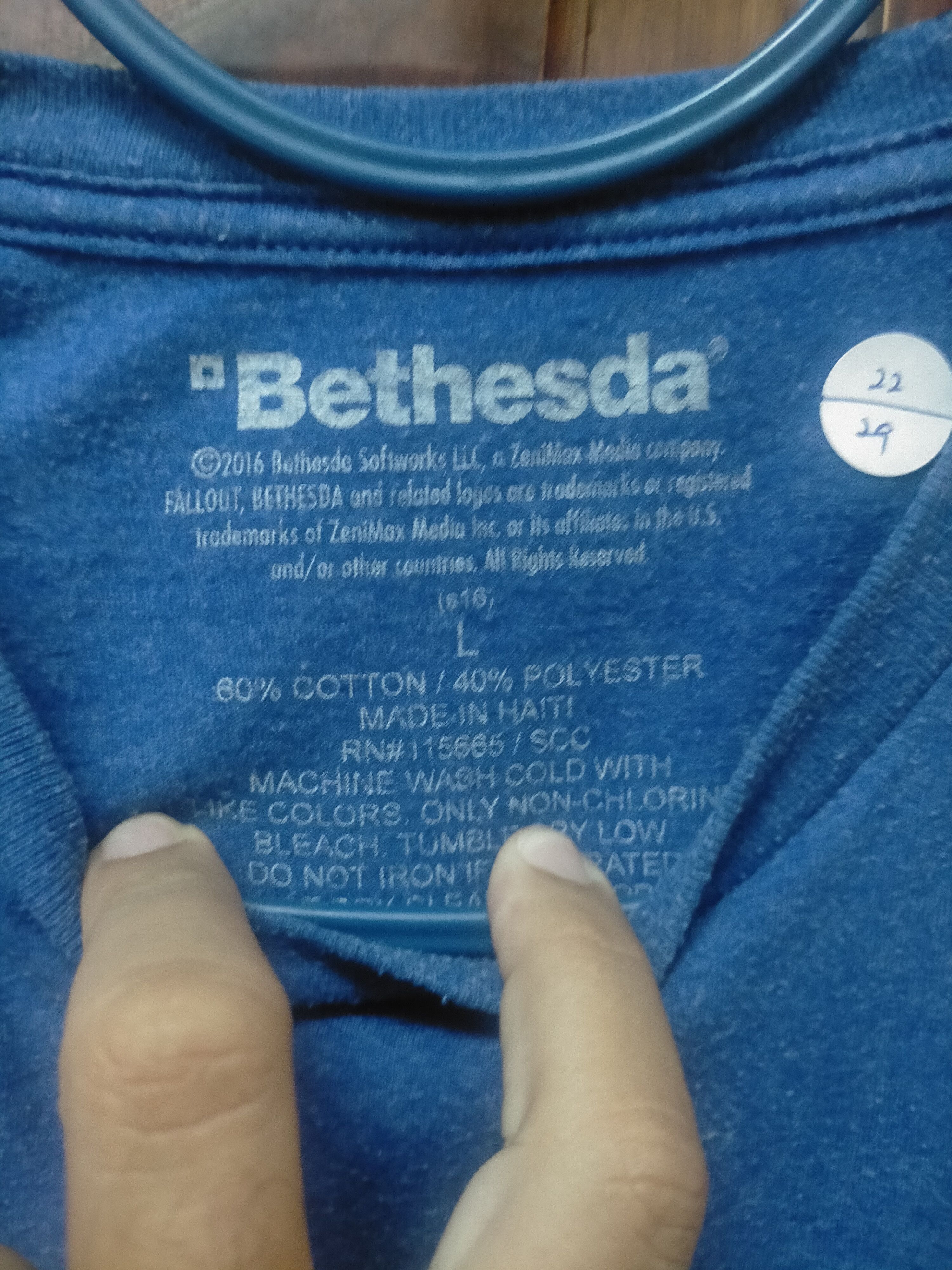 Other × Vintage Bathesda Fallouts Streetwear Tee Size US L / EU 52-54 / 3 - 2 Thumbnail