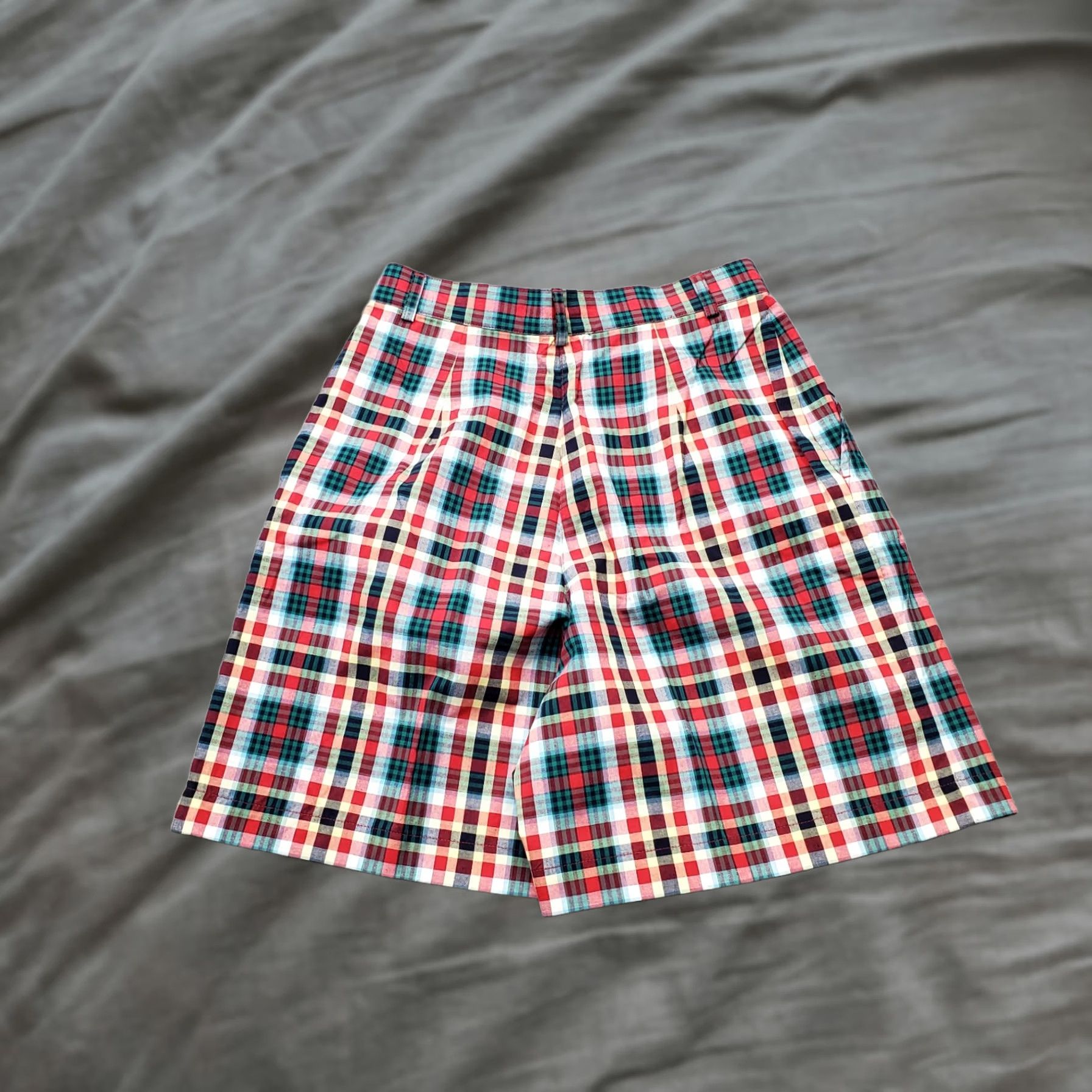 Charter Club Charter Club Camp Counselor Shorts Women: Womens Size 8 Multi Plaid High-Waisted Pleated Bermuda Shorts Size 30" / US 8 / IT 44 - 1 Thumbnail