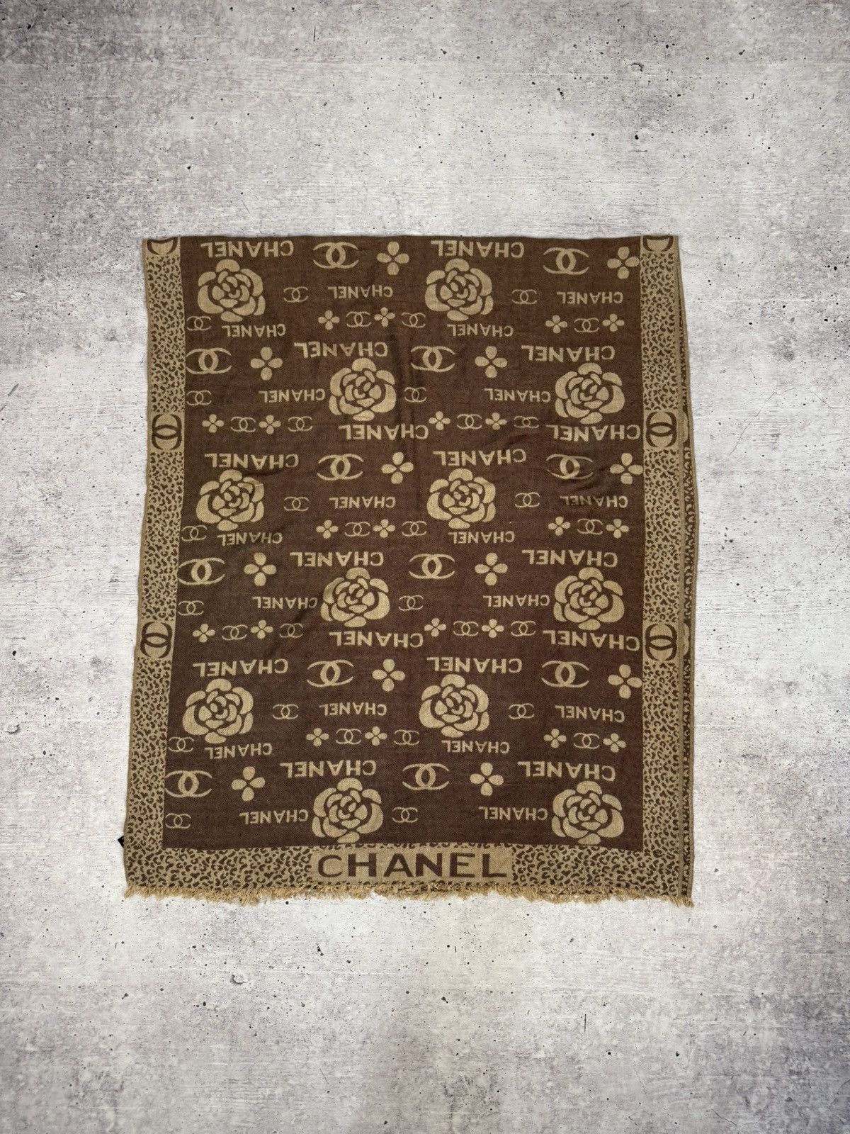 Chanel Chanel Camellia CC Logo Cashmere Silk Scarf Size ONE SIZE - 5 Thumbnail
