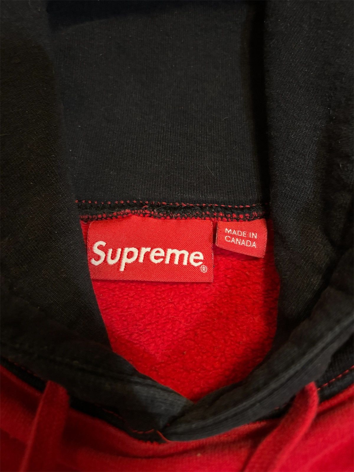 Supreme Supreme Red Black Sleeve Logo Hoodie Size US M / EU 48-50 / 2 - 6 Thumbnail