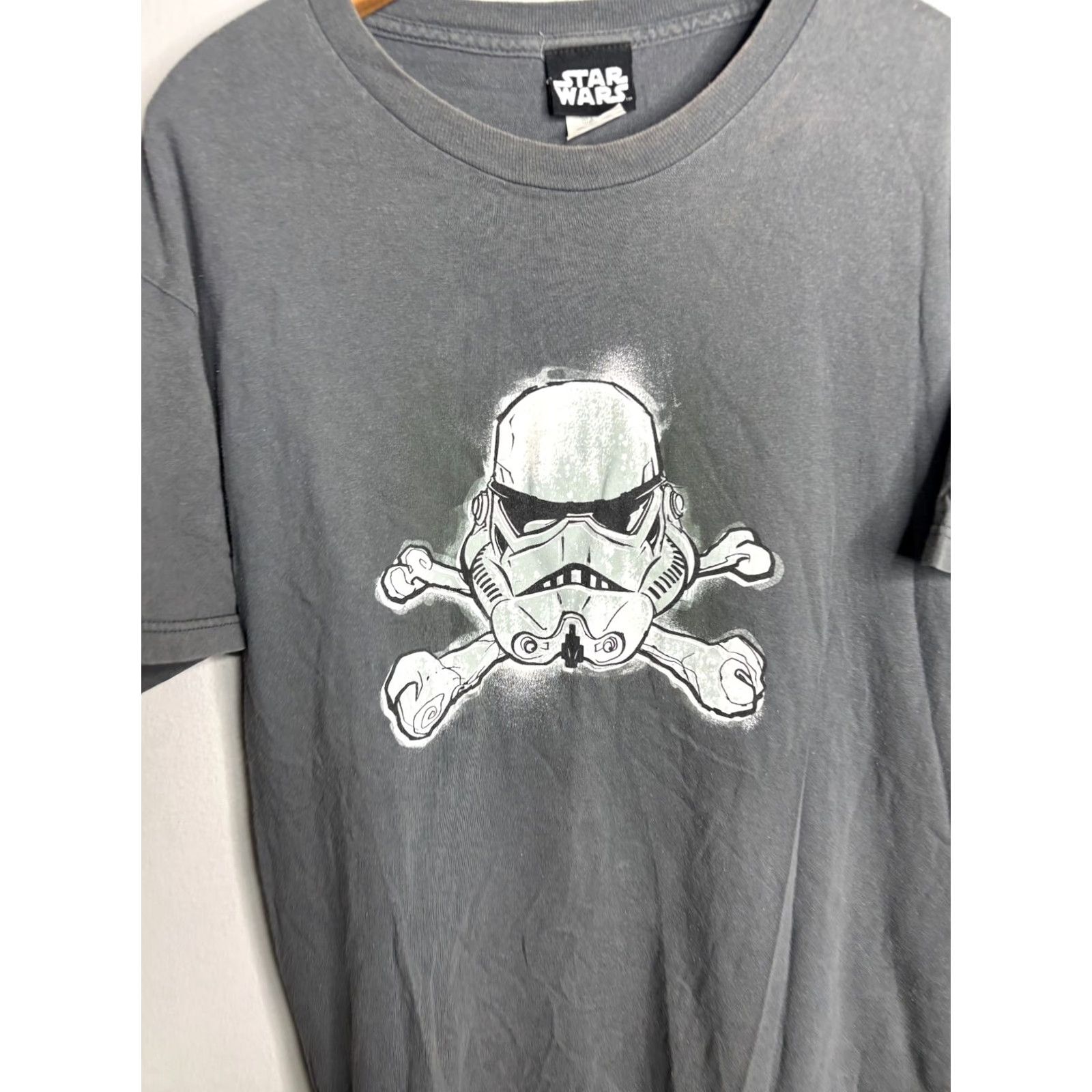 Star Wars VTG Star Wars Stormtrooper Cross Bones Shirt Mens L Gray Short Sleeve T-Shirt 4395 Size US L / EU 52-54 / 3 - 2 Thumbnail