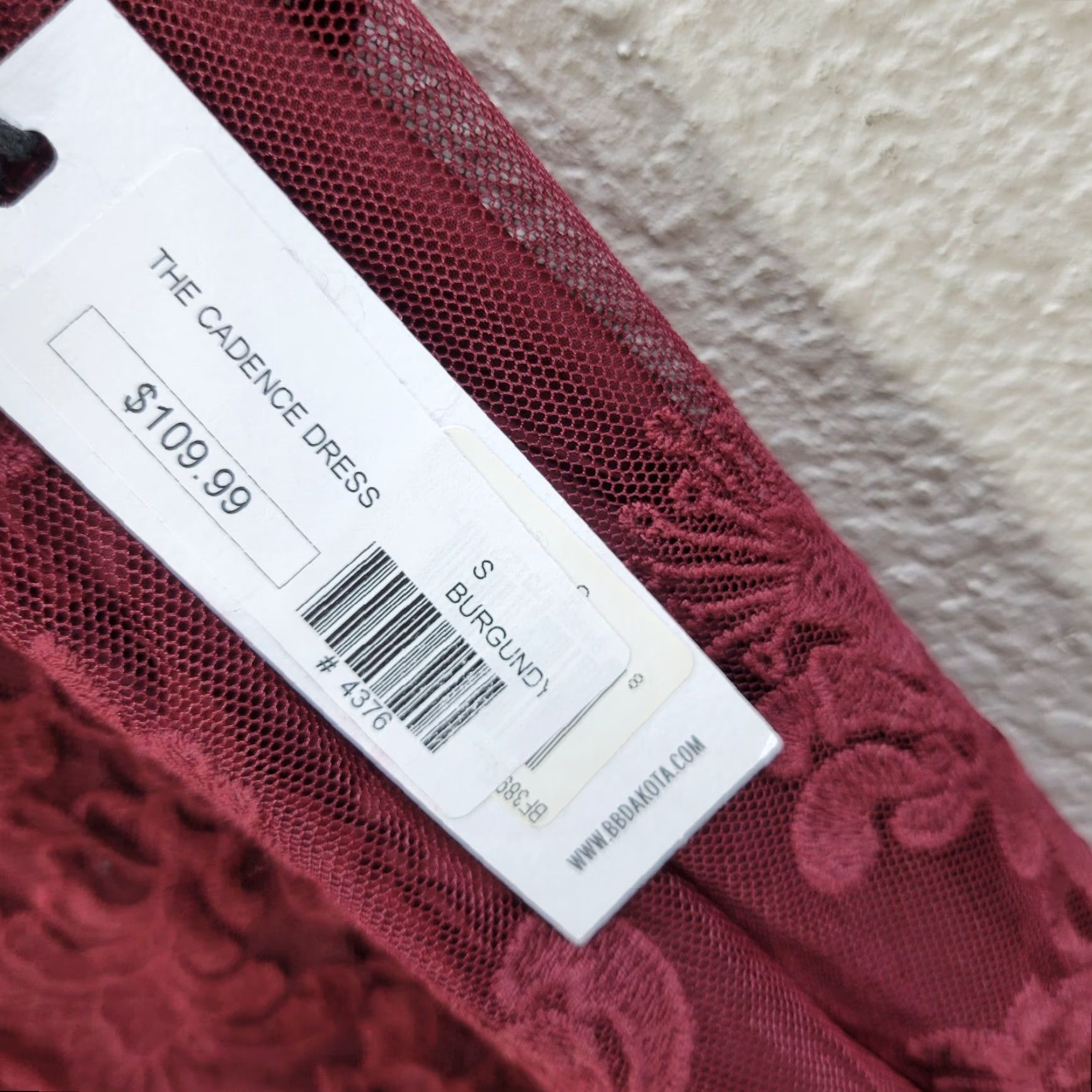 BB Dakota BB Dakota Cadence Lace Swing Dress Burgundy Party Sz S NWT Womens Dress Lace Short Fit & Flare 2020s Size S / US 4 / IT 40 - 6 Thumbnail