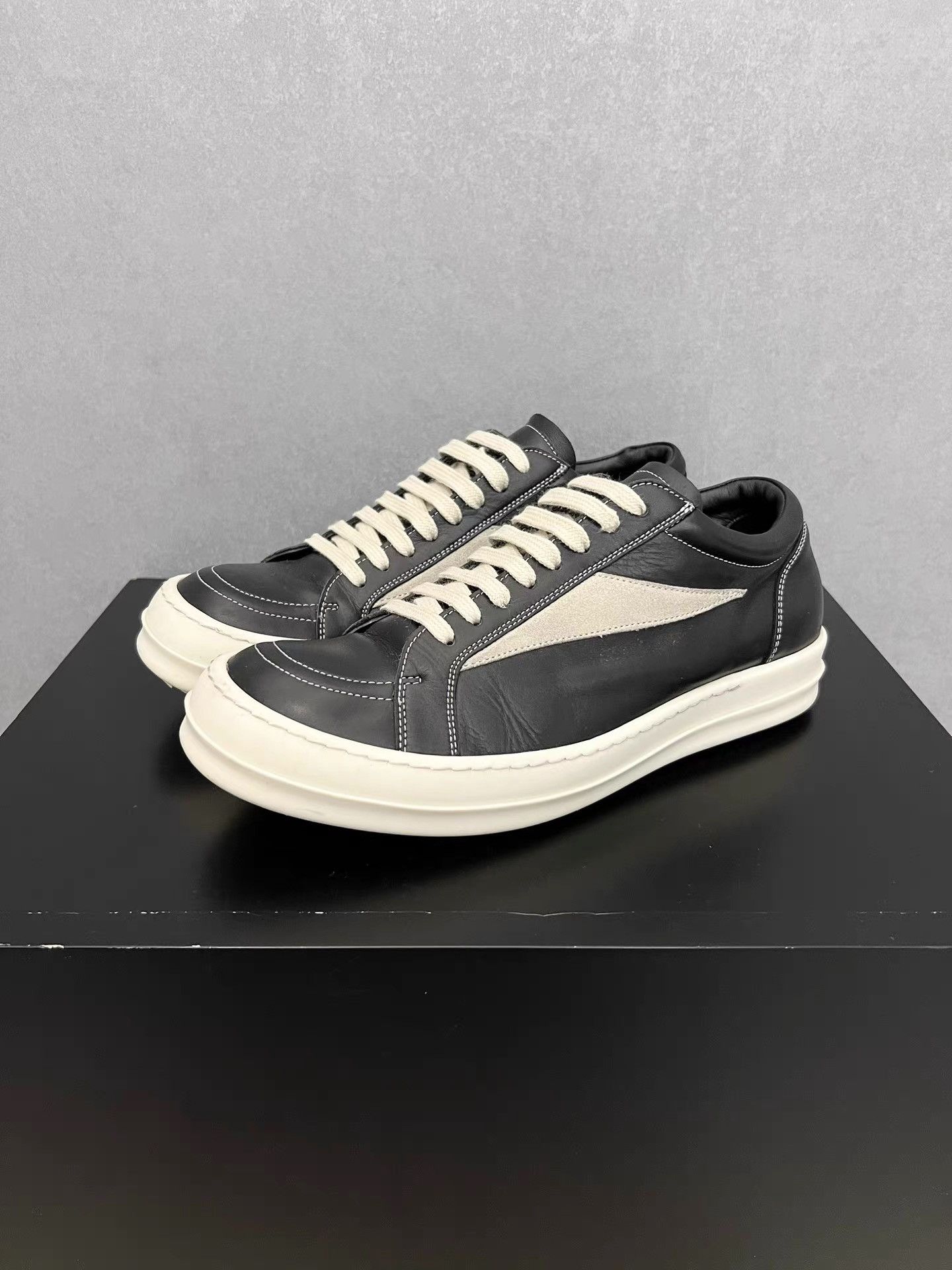Rick Owens Rick Owens Strobe Vintage Low-Top K34 Size US 7 / EU 40 - 1 Thumbnail