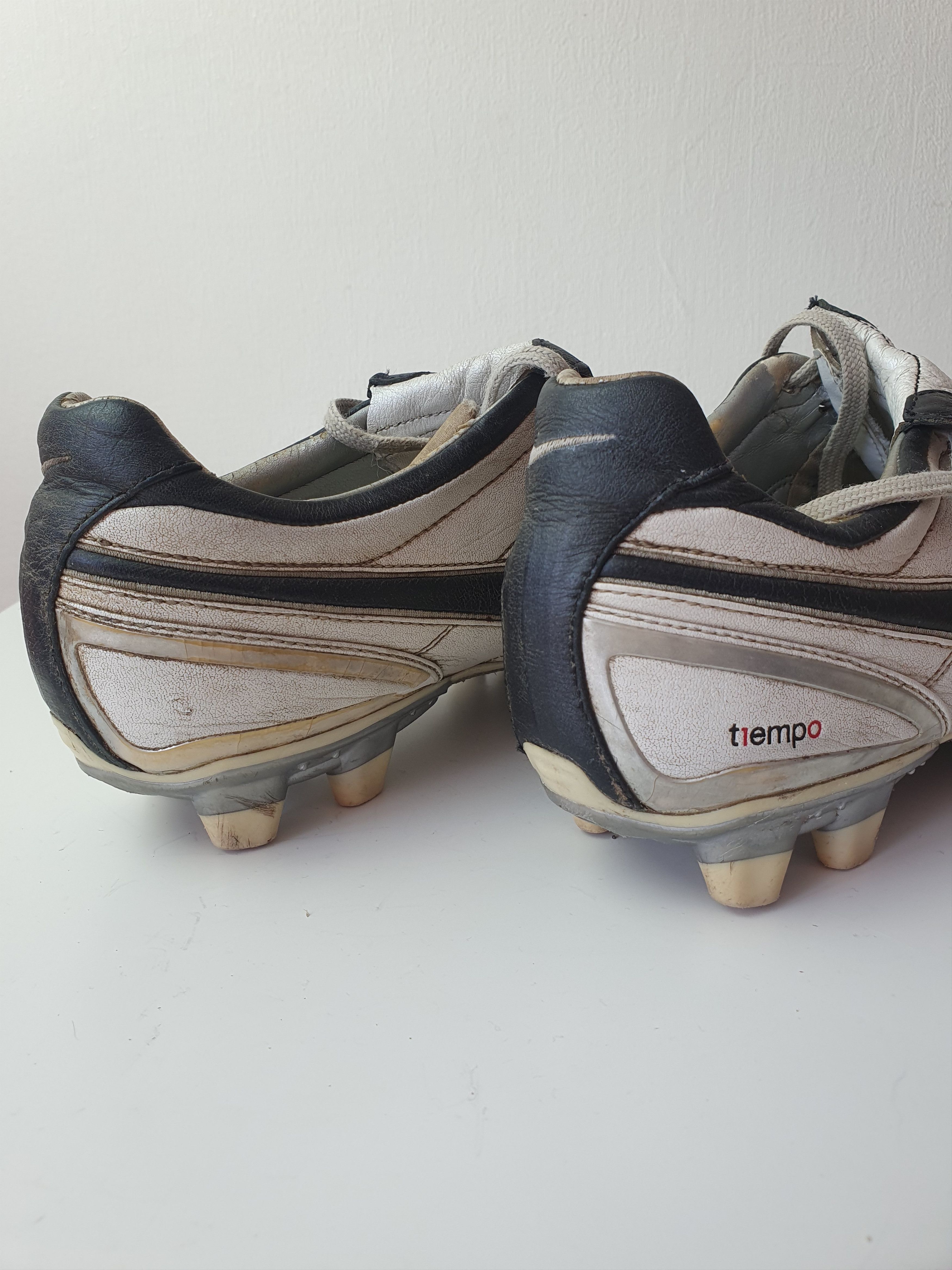 Nike Vintage Football Boots Nike Air Zoom Tiempo Legend II Size US 9 / EU 42 - 22 Thumbnail