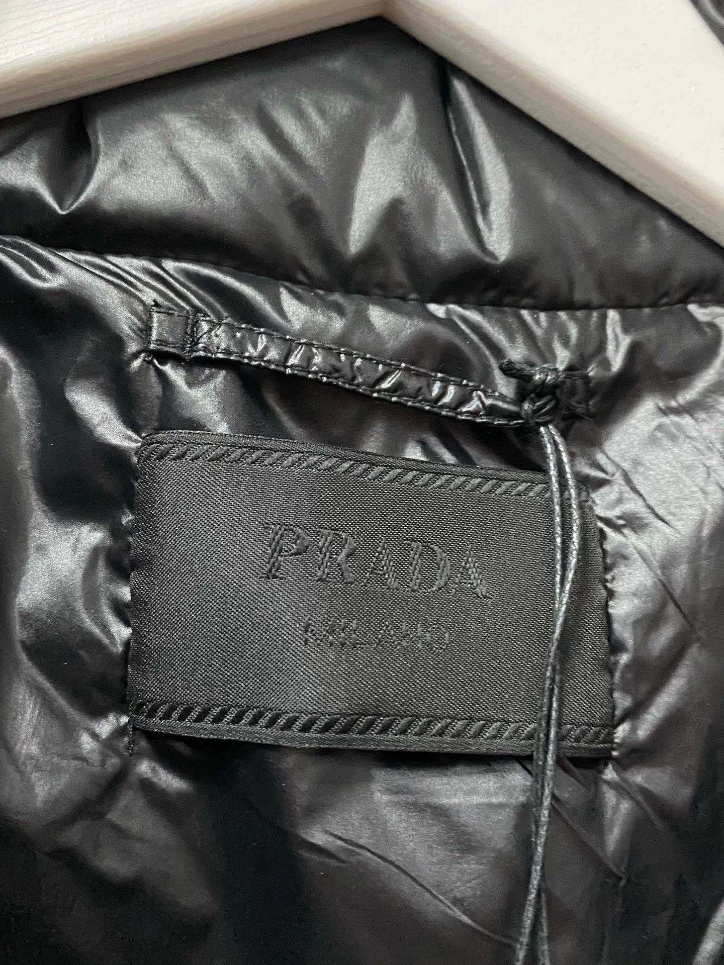 Prada prada black puffer jacket in size xl Size US XL / EU 56 / 4 - 4 Thumbnail