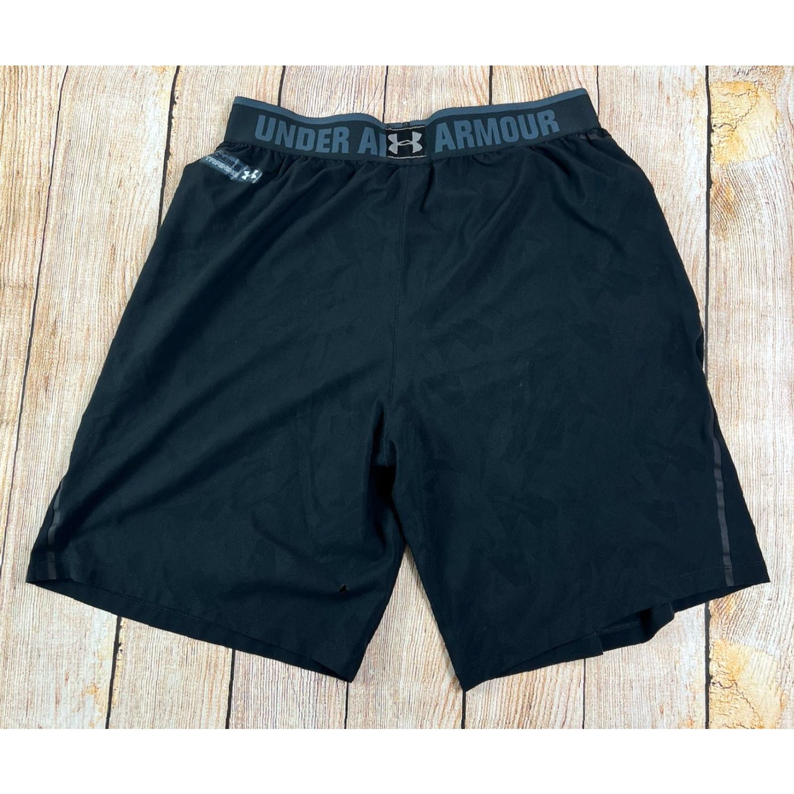 Under Armour Under Armour Mens Athletic Shorts Black Large Training Loose Combine Read Size US 33 - 2 Thumbnail