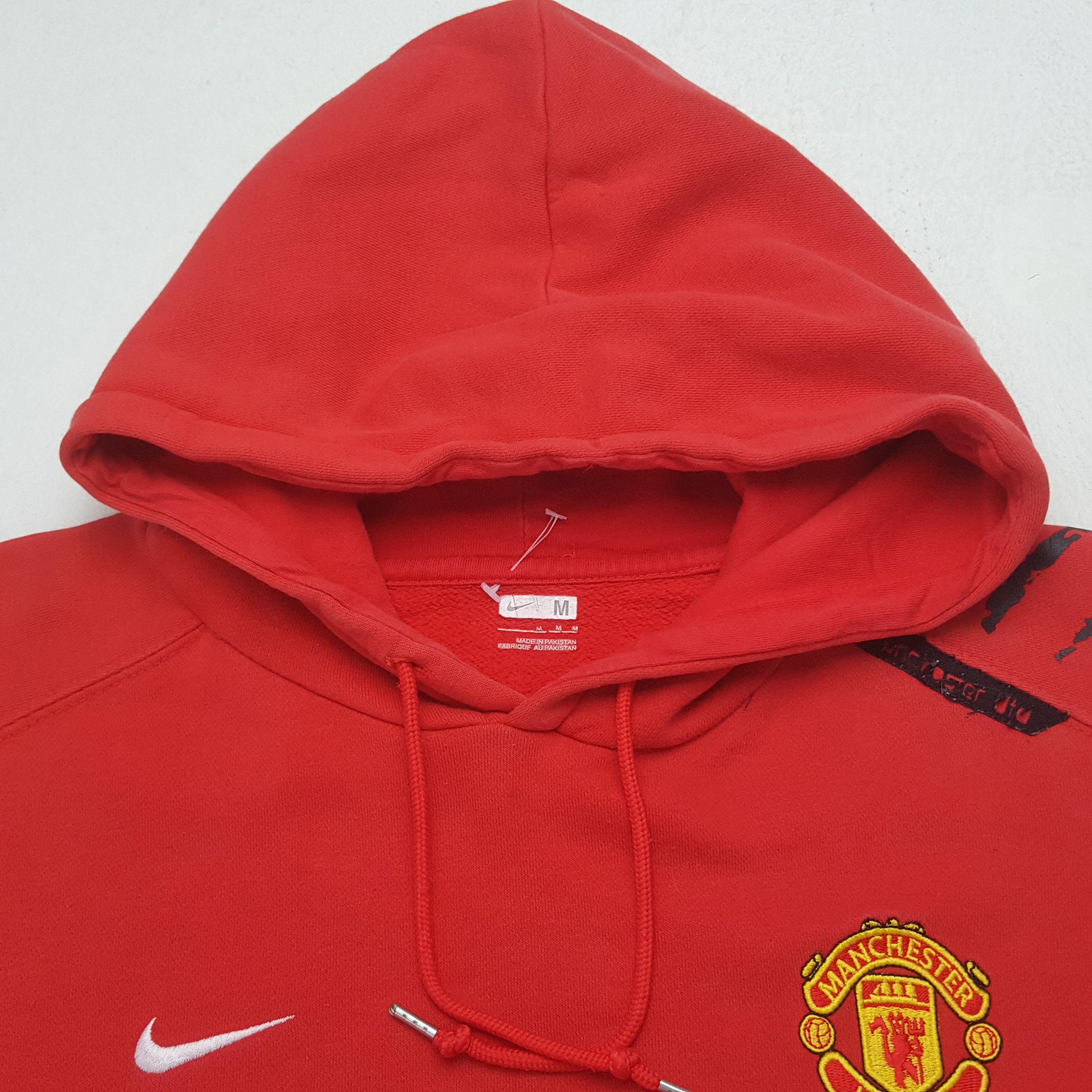Nike Vintage Nike Manchester United Sweatshirt Hoodies Size US M / EU 48-50 / 2 - 4 Thumbnail