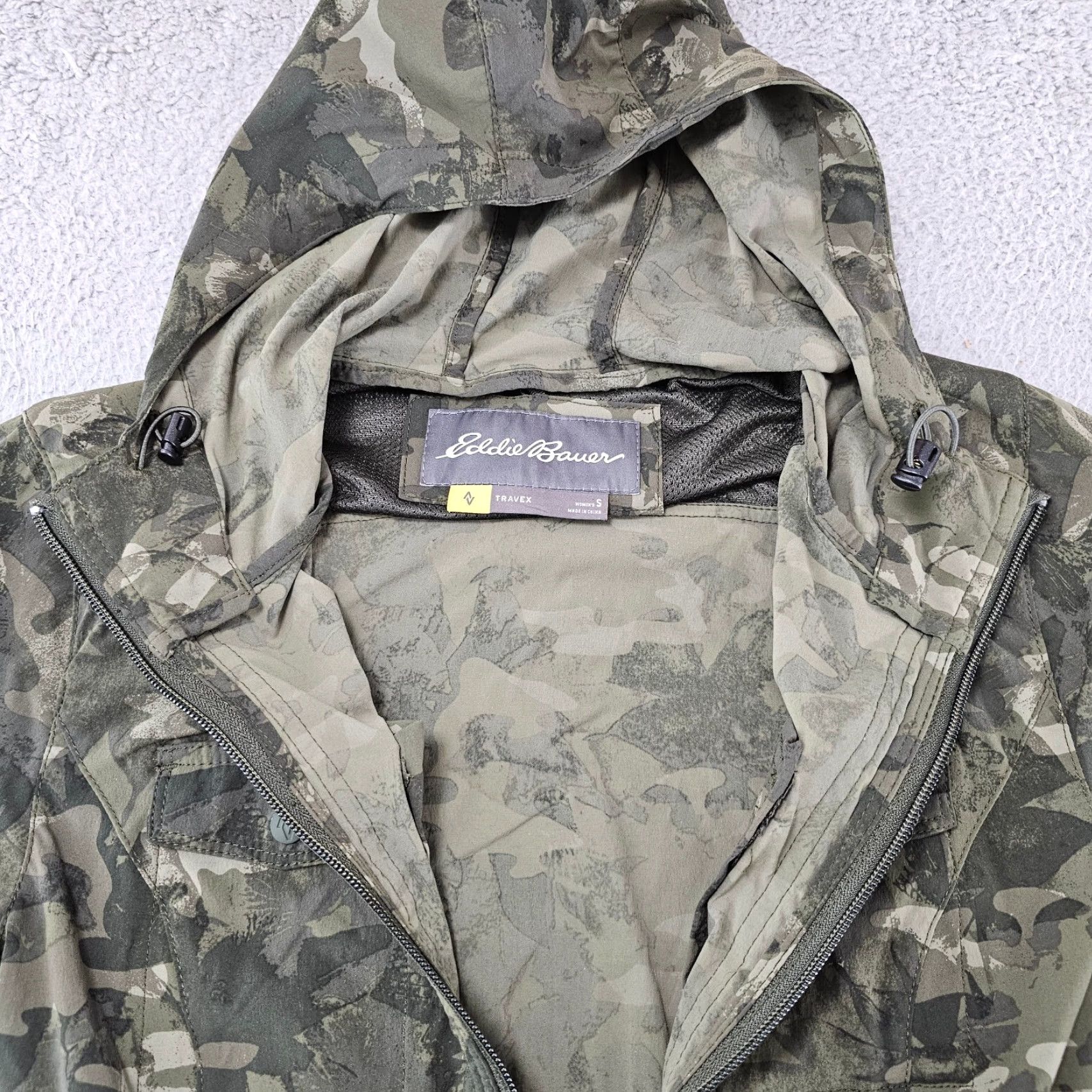 Eddie Bauer Eddie Bauer Travex Jacket Womens Small Green Camo Full Zip Hooded Outdoor Size S / US 4 / IT 40 - 5 Thumbnail