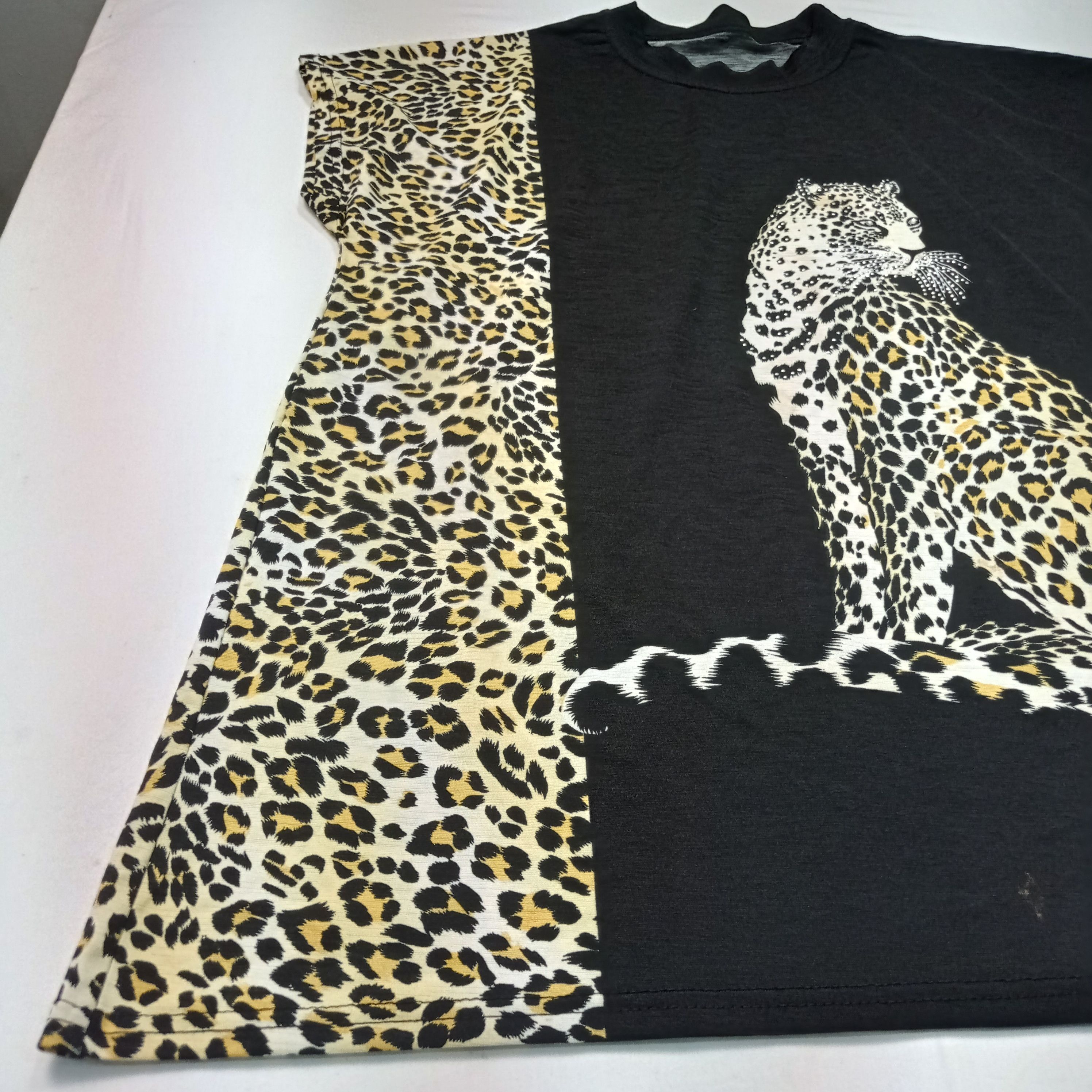 Habitat 🔥Rare🔥 Leopard SleeveLess Shirt Size US L / EU 52-54 / 3 - 9 Thumbnail