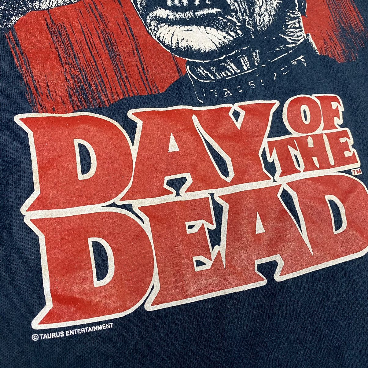Vintage Vintage 00's DAY OF THE DEAD Horror Film Movie Tee Size US S / EU 44-46 / 1 - 5 Thumbnail