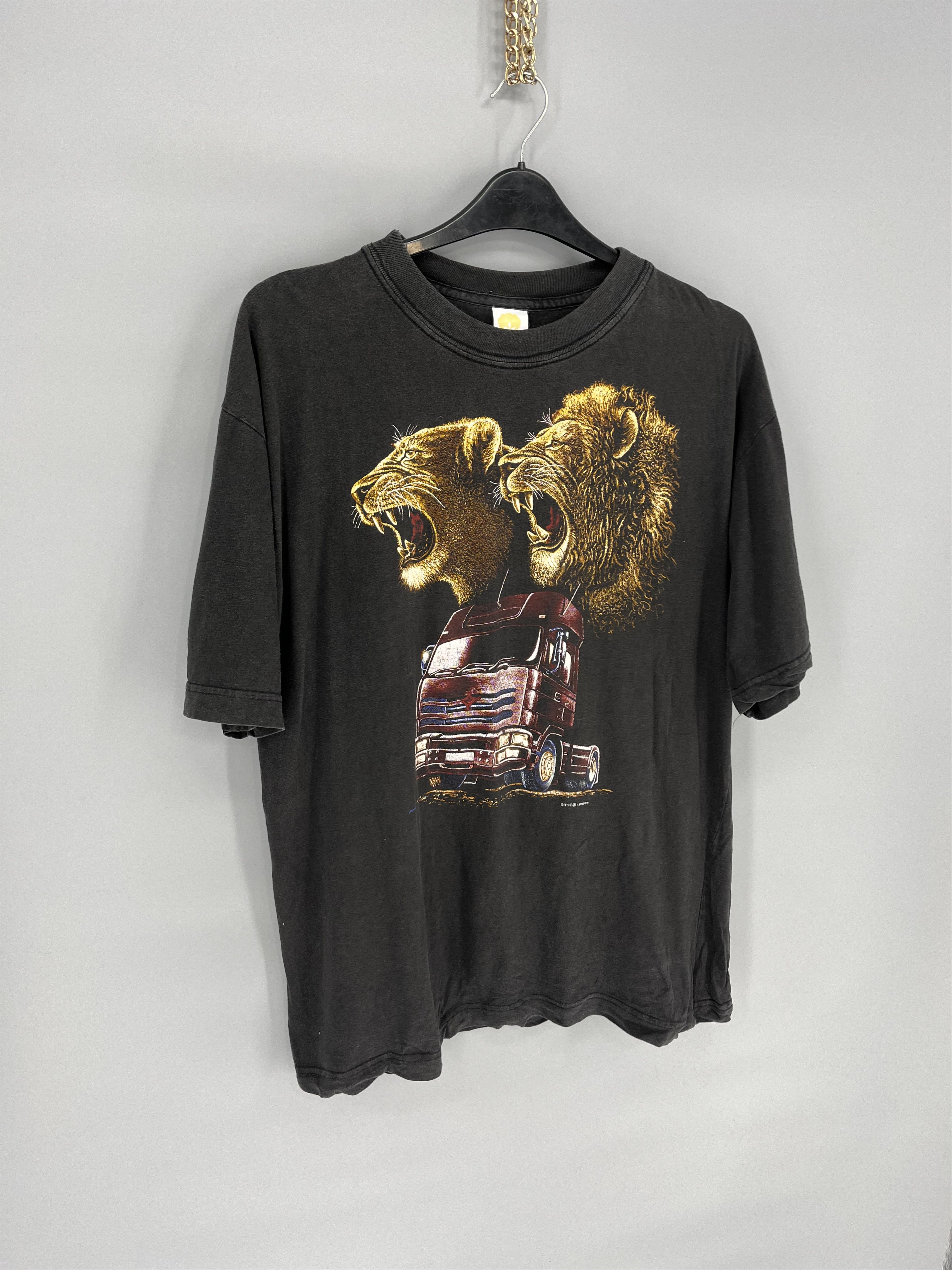 Vintage Vintage 90s lion lioness and truck Boxy Fit Tee ZipIt London Size US XL / EU 56 / 4 - 3 Thumbnail