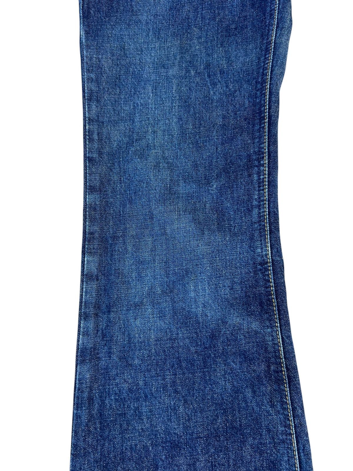 Lee Vintage Y2K Lee Riders Blue Denim Super Flare Jeans Size US 30 / EU 46 - 7 Thumbnail