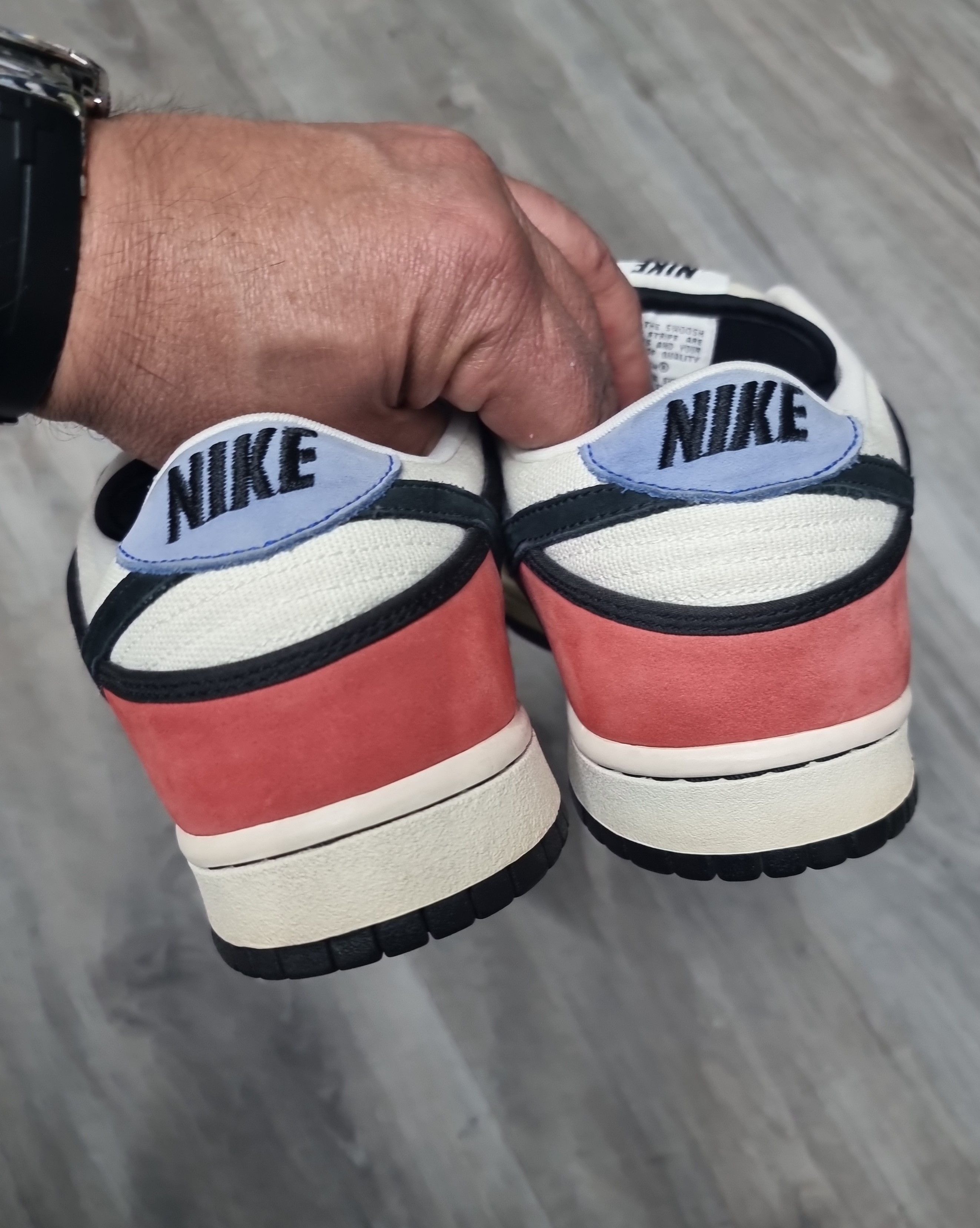 Nike SB Nike SB Dunk Low Piet Mondrian Size US 10 / EU 43 - 7 Thumbnail