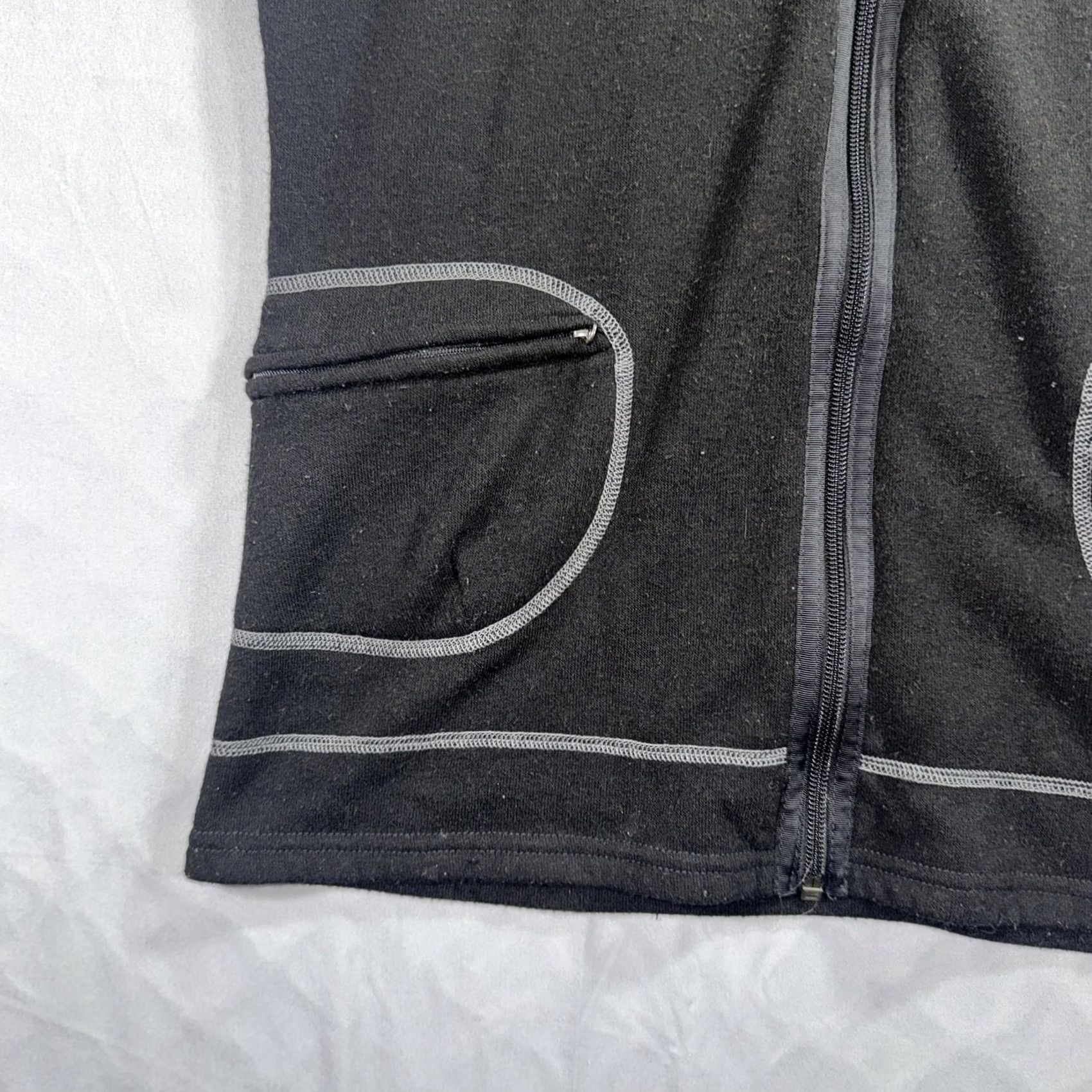 Layer 8 Kuhl Vest Womens Medium Black Kashmira Fleece Full Zip Pockets Outdoor Layer Complete Zip Casual Travel Wear Mens? Size M / US 6-8 / IT 42-44 - 4 Thumbnail