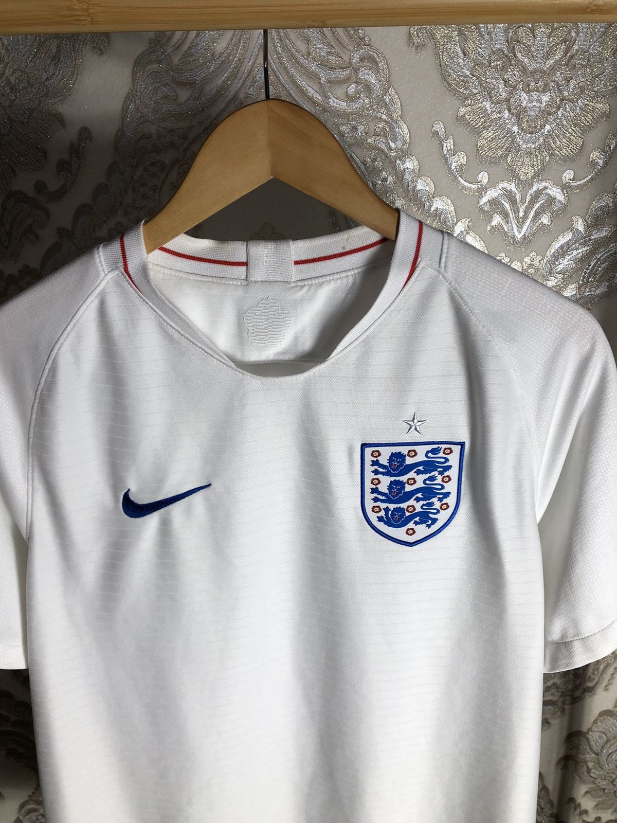Other VERY RARE NIKE ENGLAND SOCCER JERSEY RETRO MANCHESTER Y2K Size US L / EU 52-54 / 3 - 2 Thumbnail