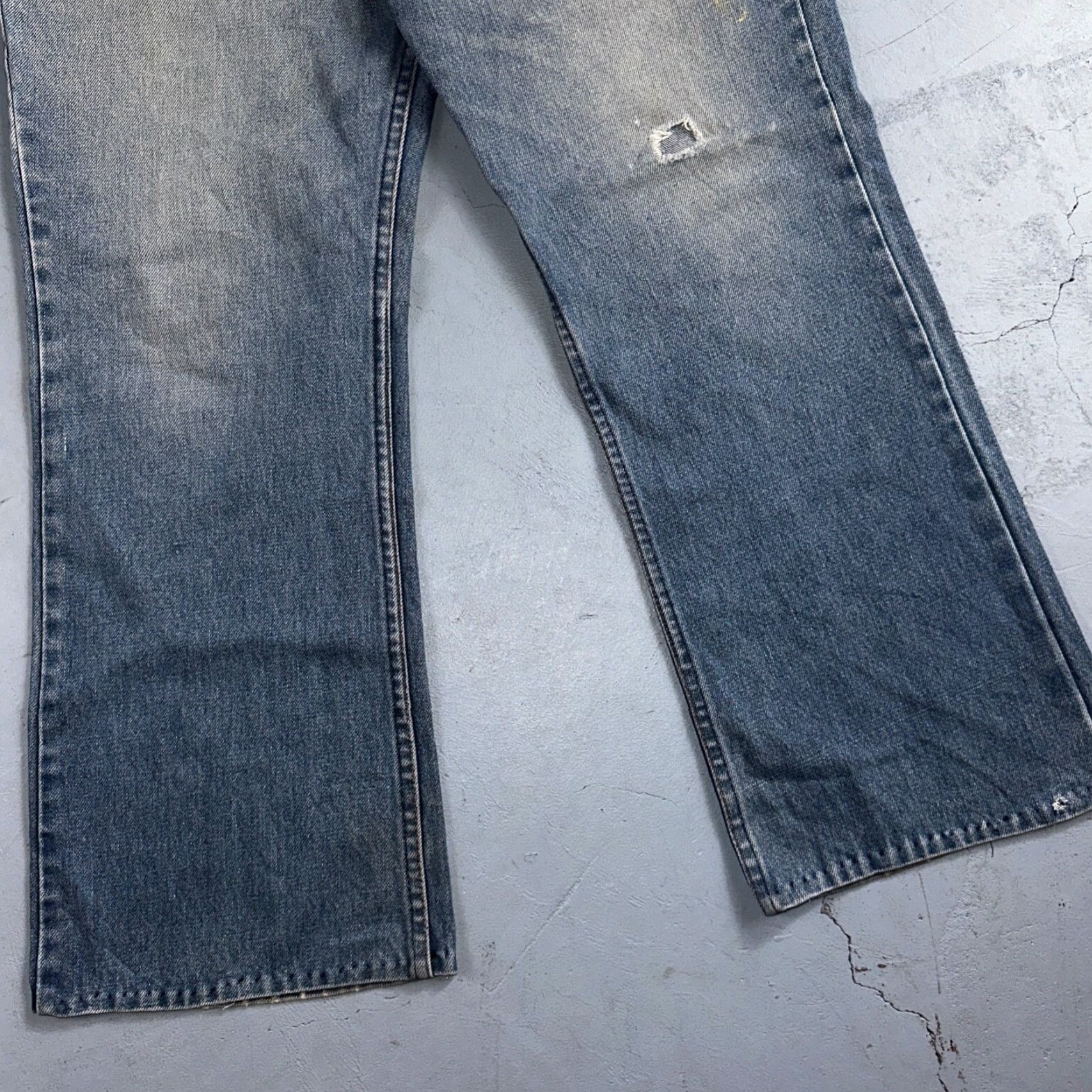 Levi's VINTAGE Levi's 517 Jeans Hand Blue 34x26 Bootcut USA Orange Tab 80s Men Regular Denim Cotton Jeans Classic Wide Worn Size US 34 / EU 50 - 3 Thumbnail
