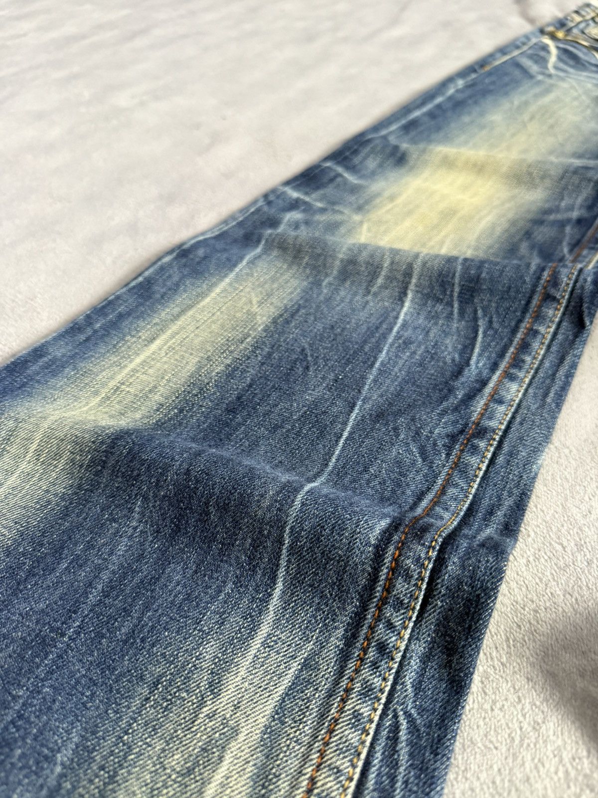 GOSTAR DE FUGA × LOWBOX Red Pepper Japan Native War Bonnet Embroidered Flared Jeans Size US 28 / EU 44 - 17 Thumbnail