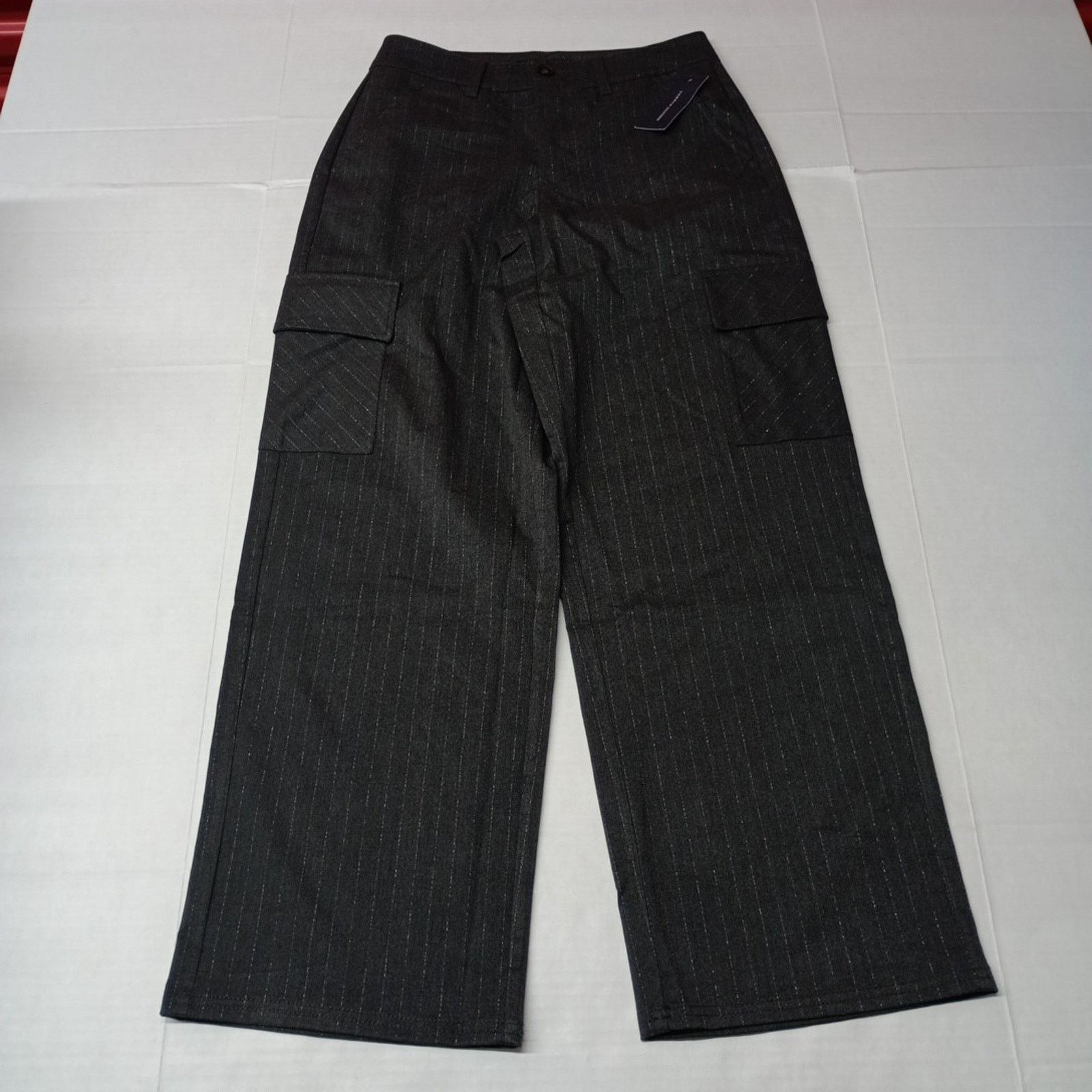 Tommy Hilfiger Tommy Hilfiger Women's Wide-Leg Cargo Pants Size 2 Gray Stri Size 26" / US 2 / IT 38 - 1 Thumbnail