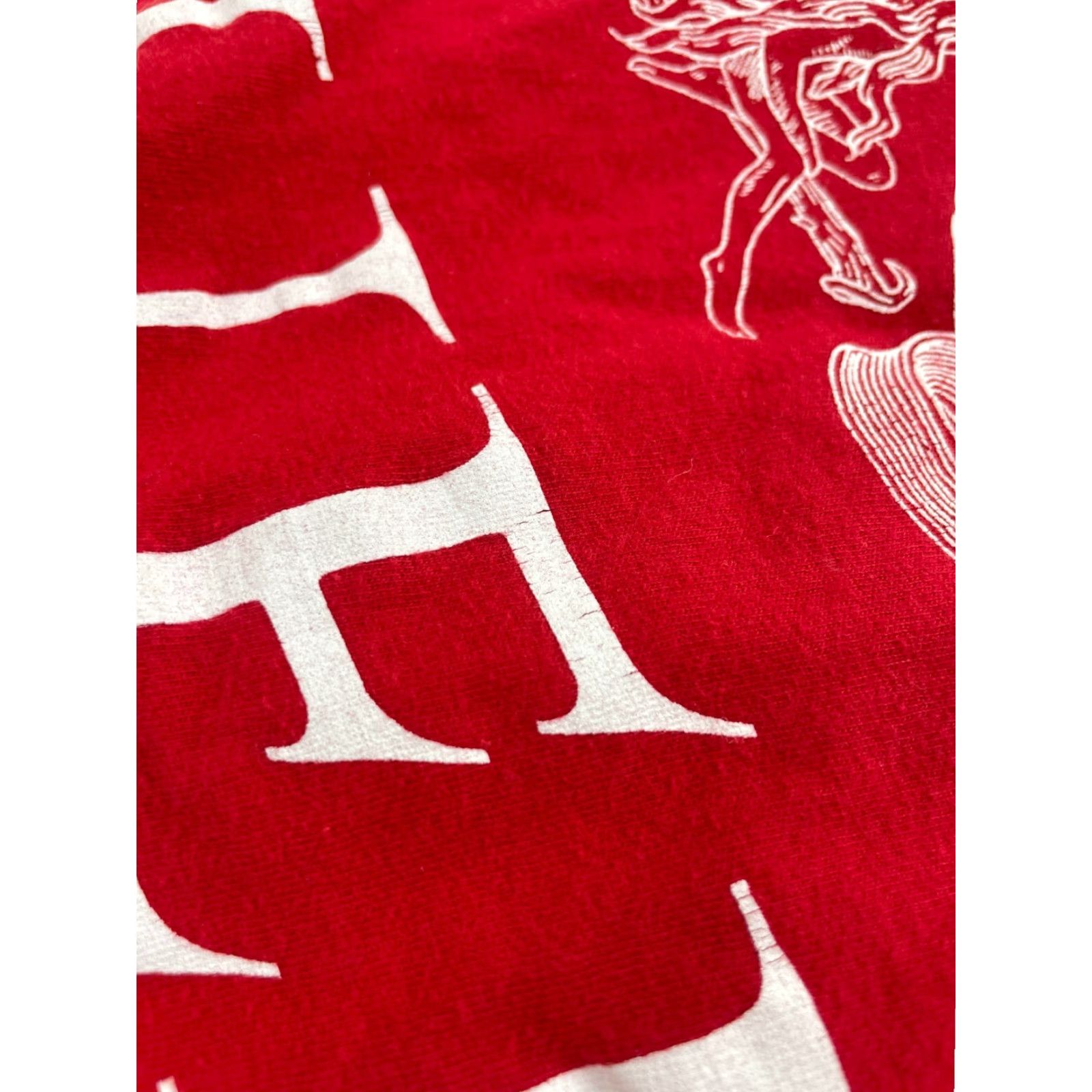 Vintage **Queen Red Lions Crown Print Men's Large T-Shirt** User: Queen Red Lions Crown Print Men's Large T-Shirt Size US L / EU 52-54 / 3 - 6 Thumbnail