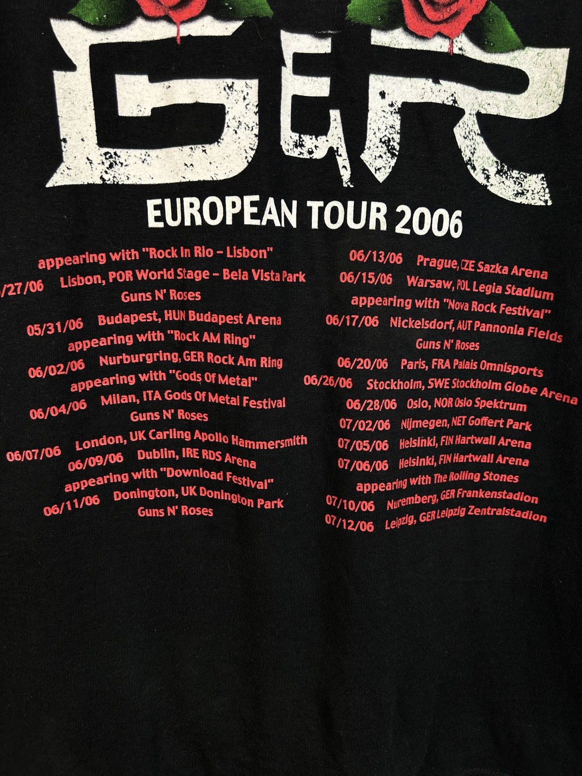 Band Tees 00s Vintage Guns N Roses 2006 European Tour AOP T-Shirt Size US L / EU 52-54 / 3 - 7 Thumbnail