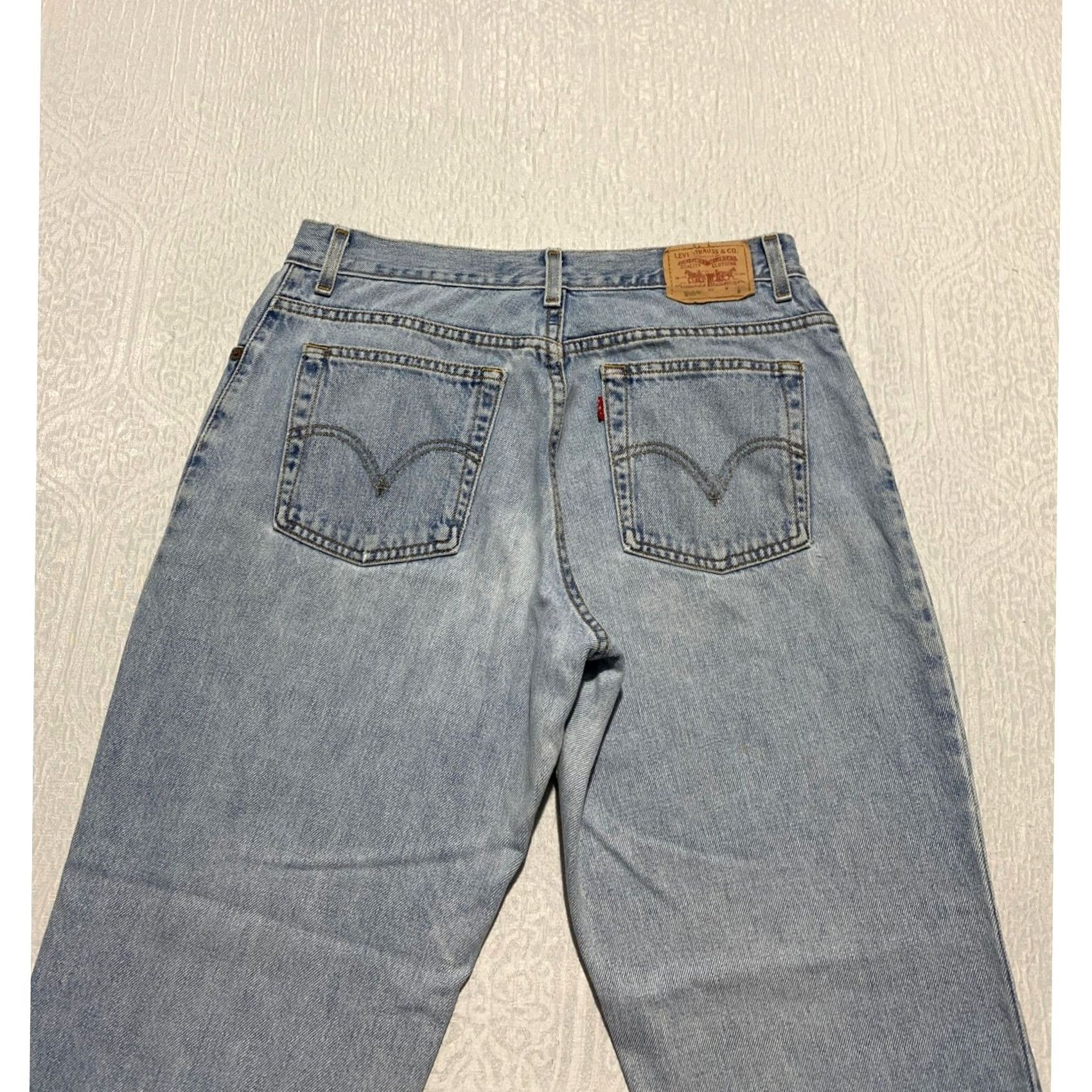 Levi's VINTAGE Levi's 550 Jeans Women Light Wash Denim 14 Regular 31 Waist 29.5 Inseam Tapered High Waisted Relaxed Fit Blue 90s Size 36" / US 14 / IT 50 - 5 Thumbnail