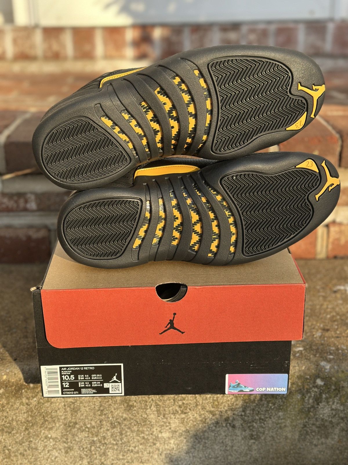 Jordan Brand Nike Air Jordan 12 Retro Black Taxi (10.5M) Size US 10.5 / EU 43-44 - 5 Thumbnail