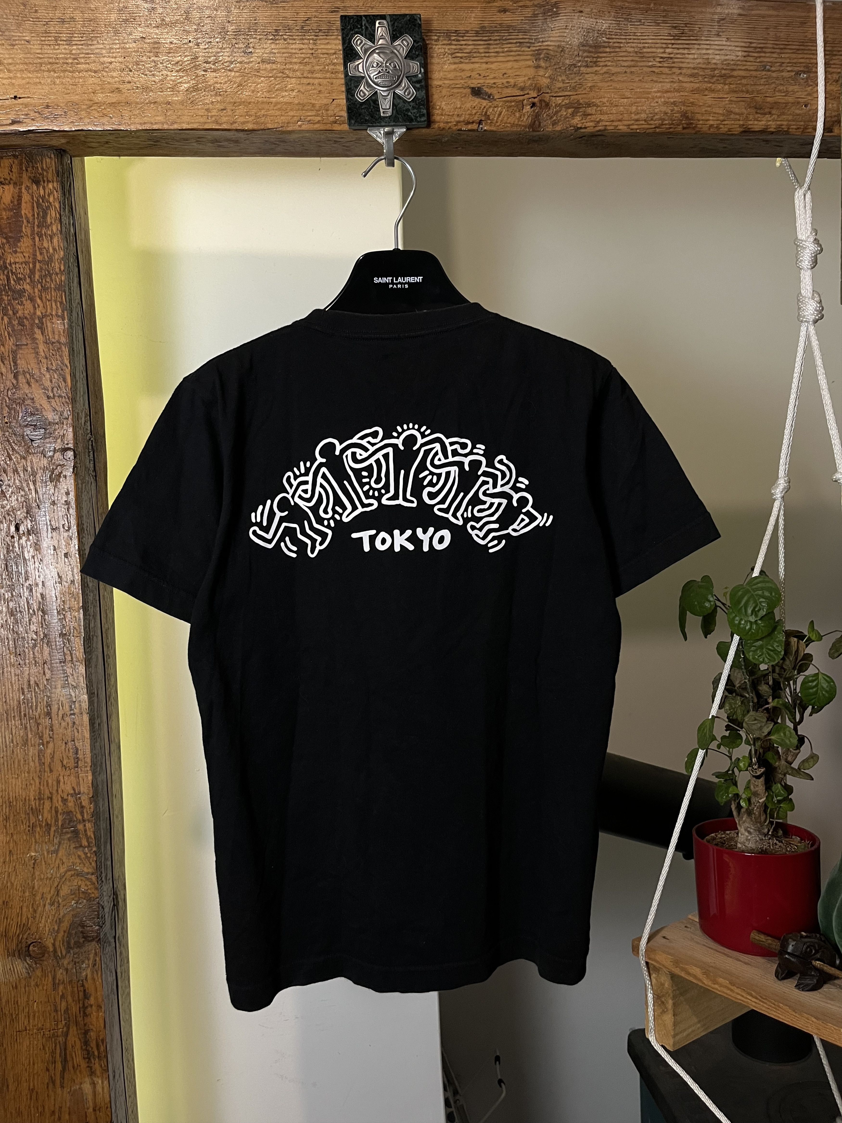 Japanese Brand × Keith Haring Keith Haring x Uniqlo Tokyo Japan Big Logo Size US XS / EU 42 / 0 - 1 Thumbnail