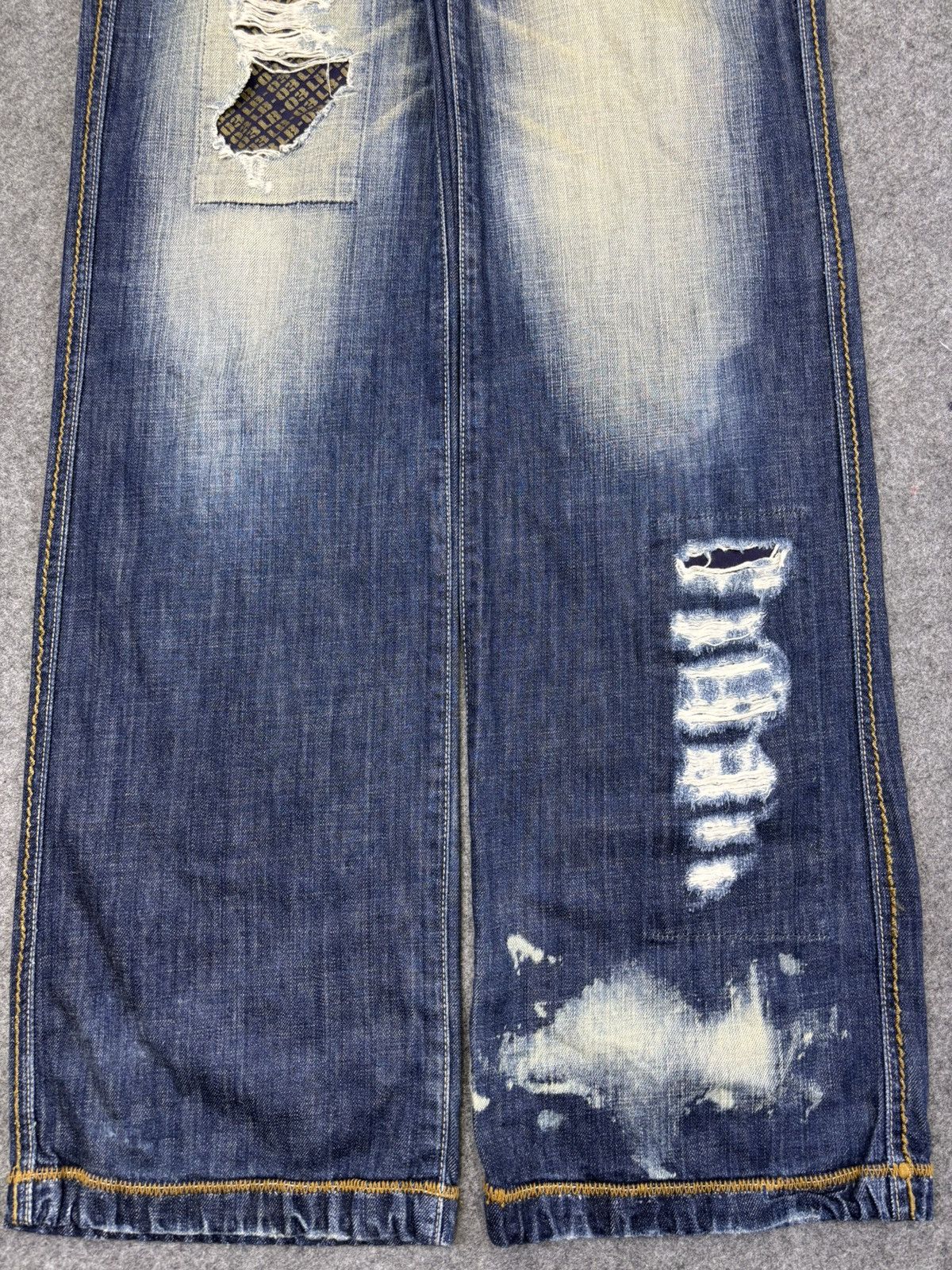Japanese Brand 💥Heavy Distressed💥LB03 Mudwash Loose Soft Denim F897 Size US 29 - 4 Thumbnail
