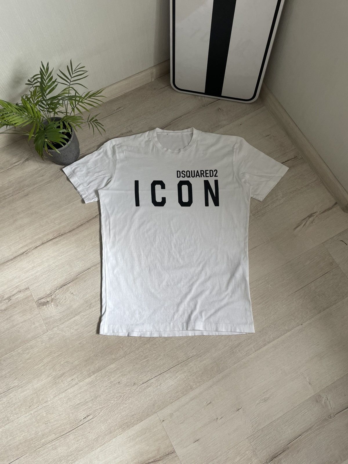 Designer × Dsquared2 Rare Dsquared 2 Icon Big Logo T-shirt Original Hypebeast Y2k Size US L / EU 52-54 / 3 - 6 Thumbnail