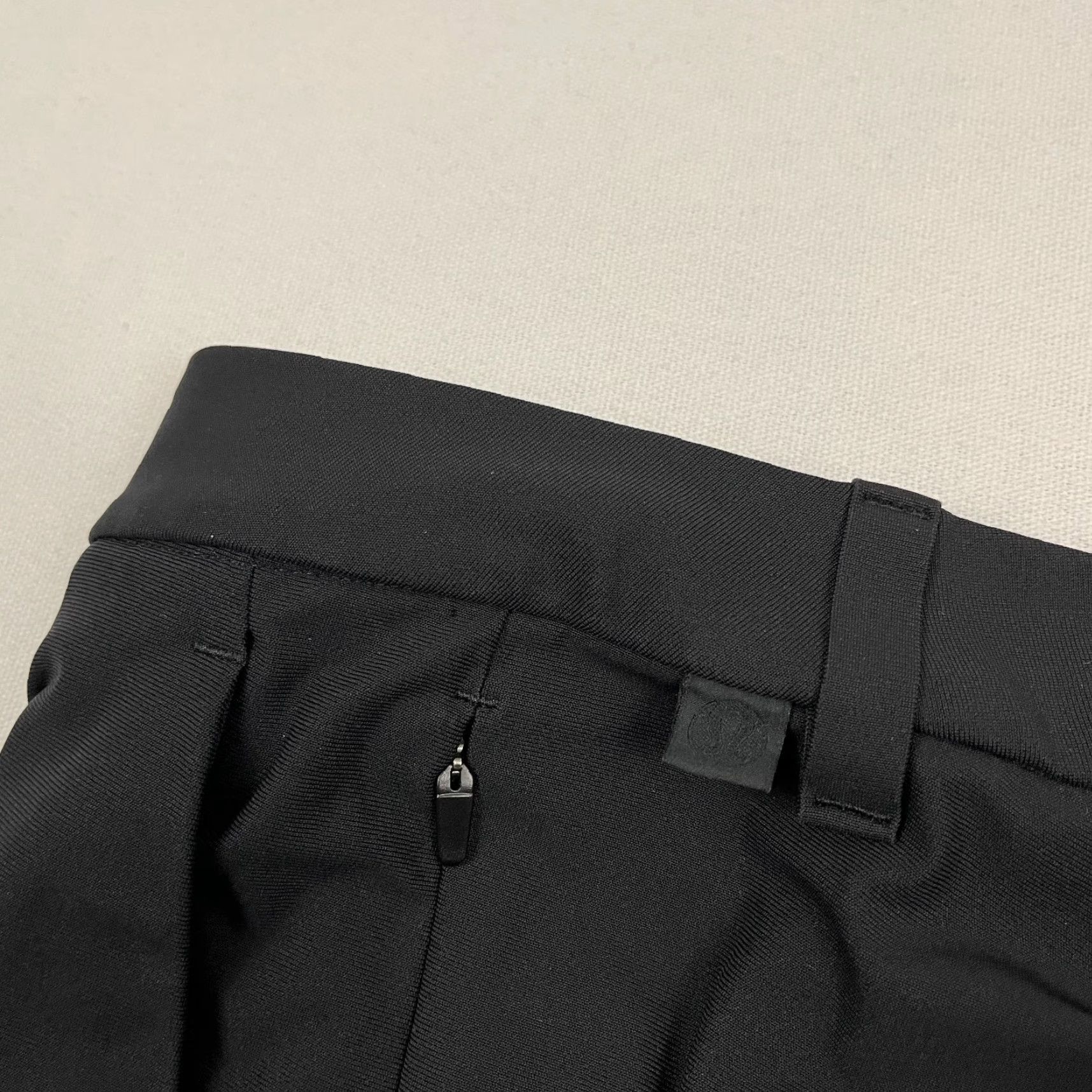 Lululemon Lululemon ABC Classic Fit Pants Men 40 x 35 Black Travel Office Golf Work Casual Size US 40 / EU 56 - 2 Thumbnail