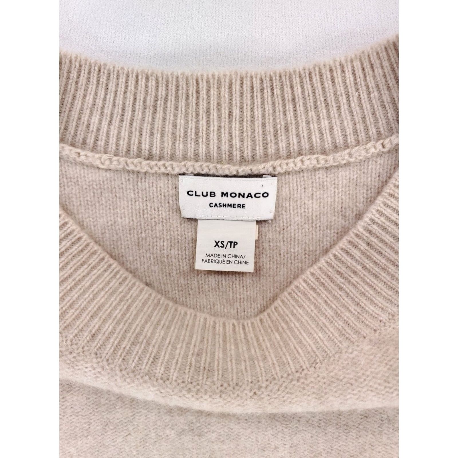 Club Monaco Club Monaco Cashmere Sweater Women XS Beige Cream Tan Pullover Womens XS Size XS / US 0-2 / IT 36-38 - 2 Thumbnail