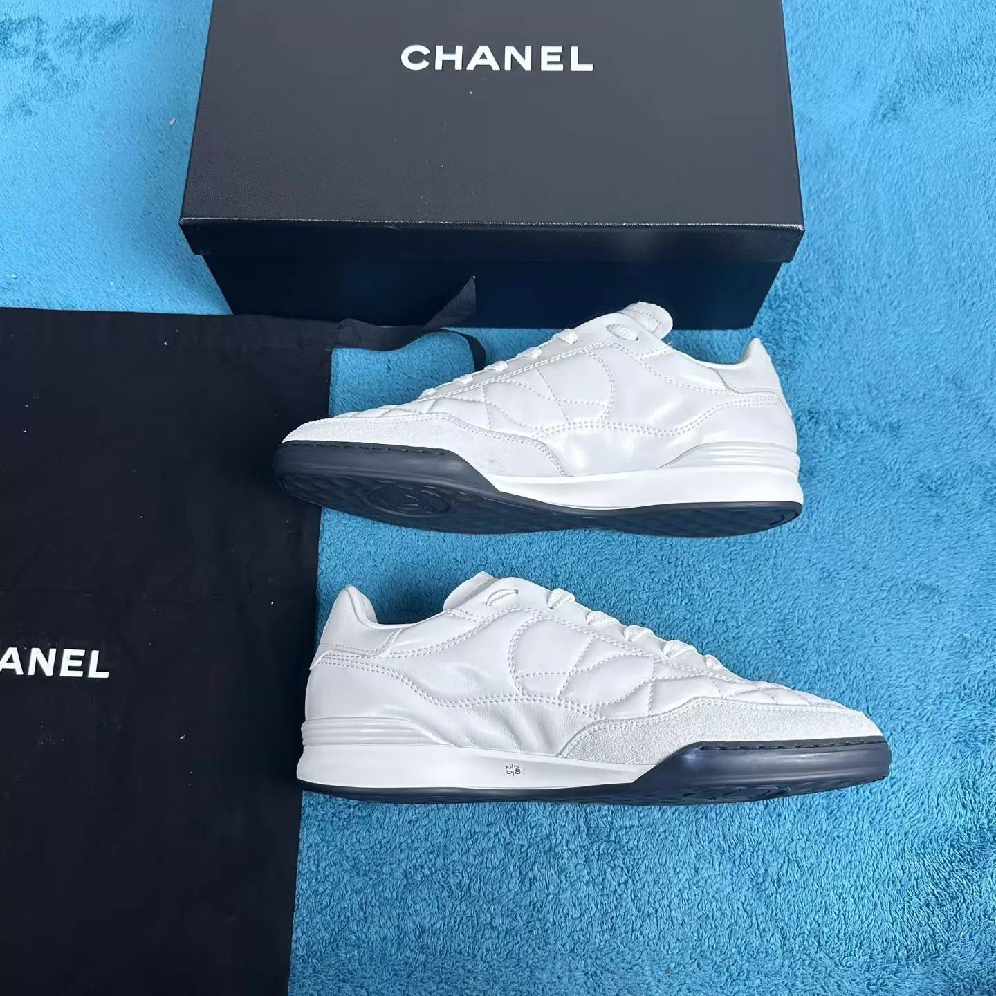 Chanel Chanel 25S White Deauville Sneaker 38.5 Size US 8 / IT 38 - 3 Thumbnail