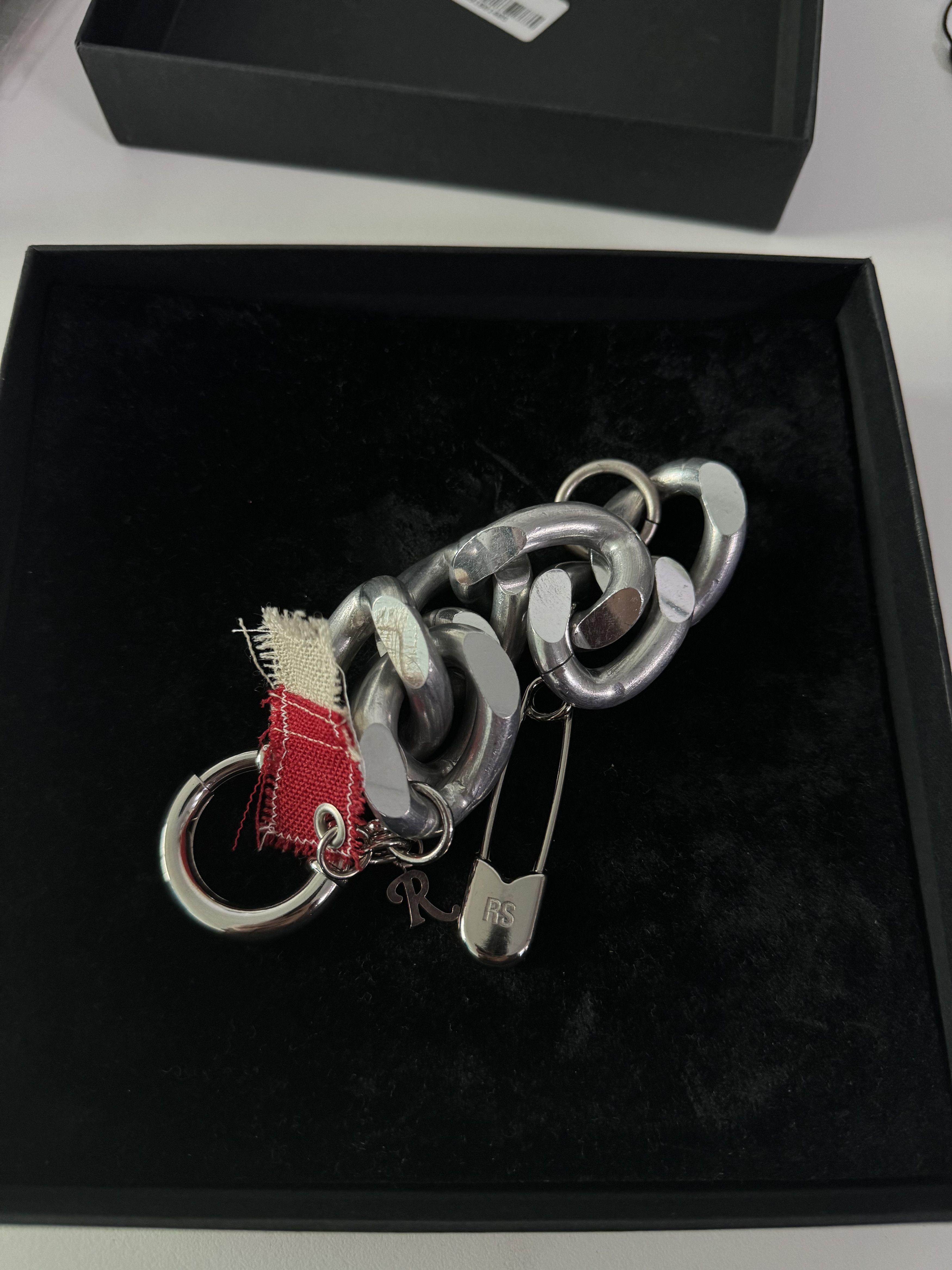 Raf Simons Raf Simons Silver Big Chain Safety Pin Bracelet | Grailed