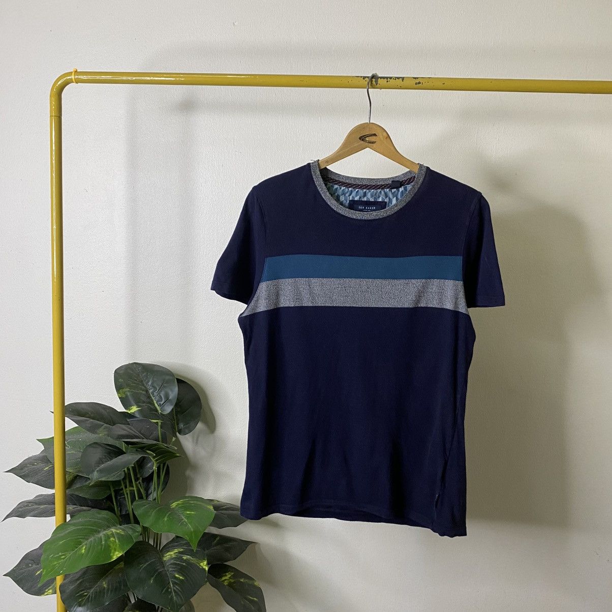 Ted Baker Ted Baker London Horizontal Stripe T Shirt Size US M / EU 48-50 / 2 - 1 Thumbnail