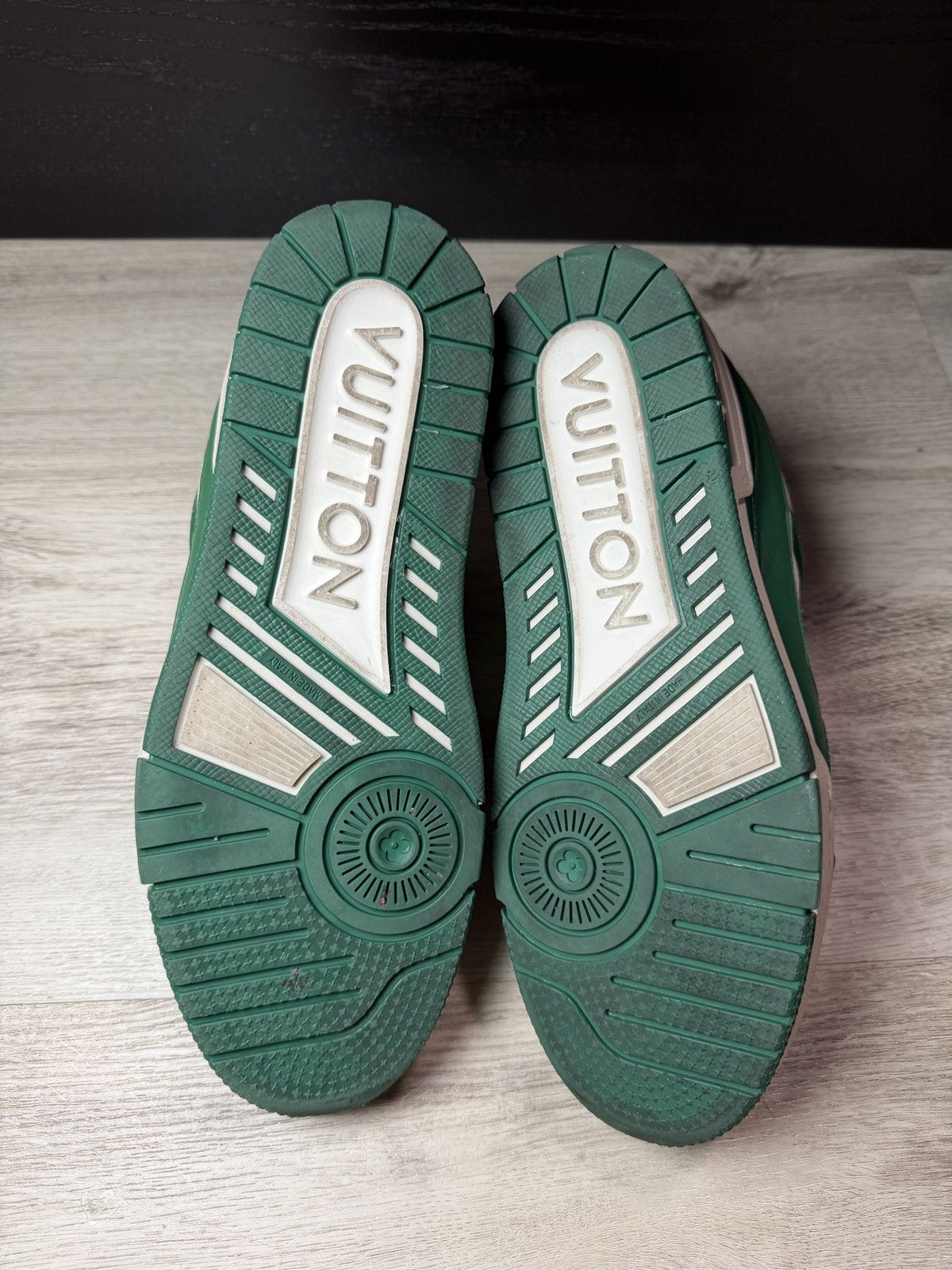Louis Vuitton Louis Vuiton Trainer Green Size US 6 / EU 39 - 8 Thumbnail
