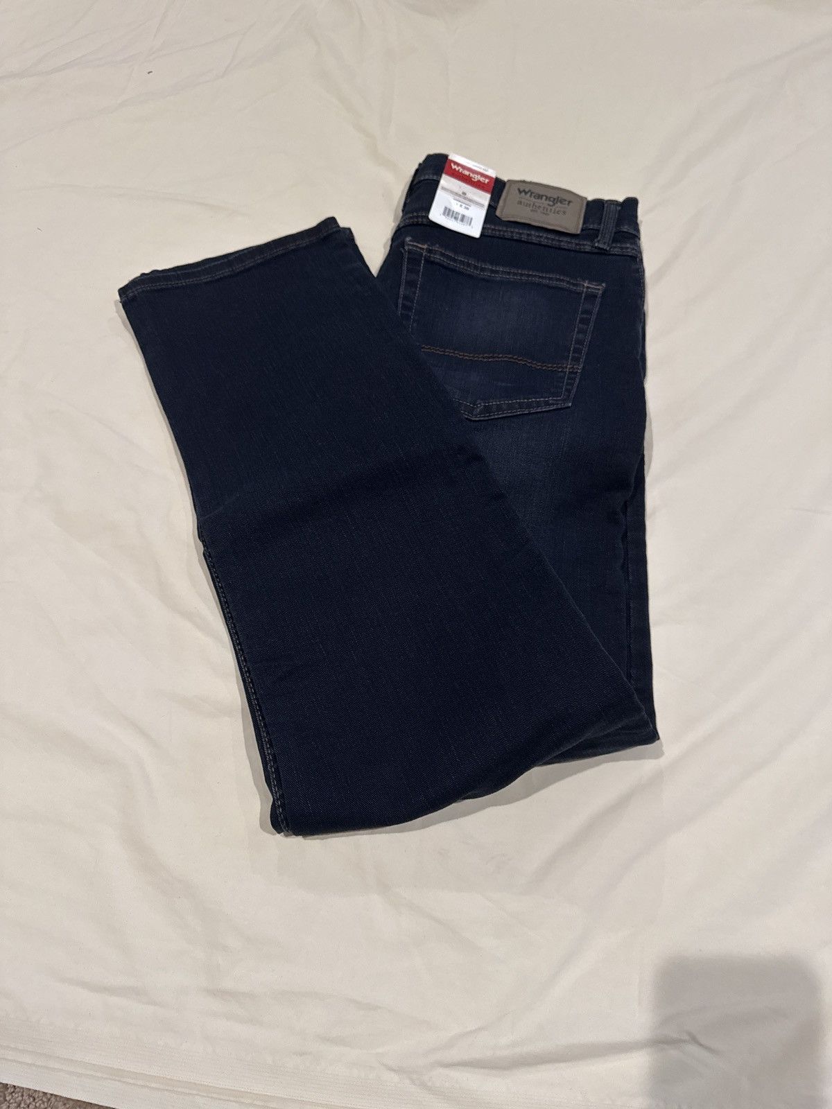 Wrangler Wrangler authentic EST. 1947 and size 31X30, Black denim Size US 31 - 6 Thumbnail