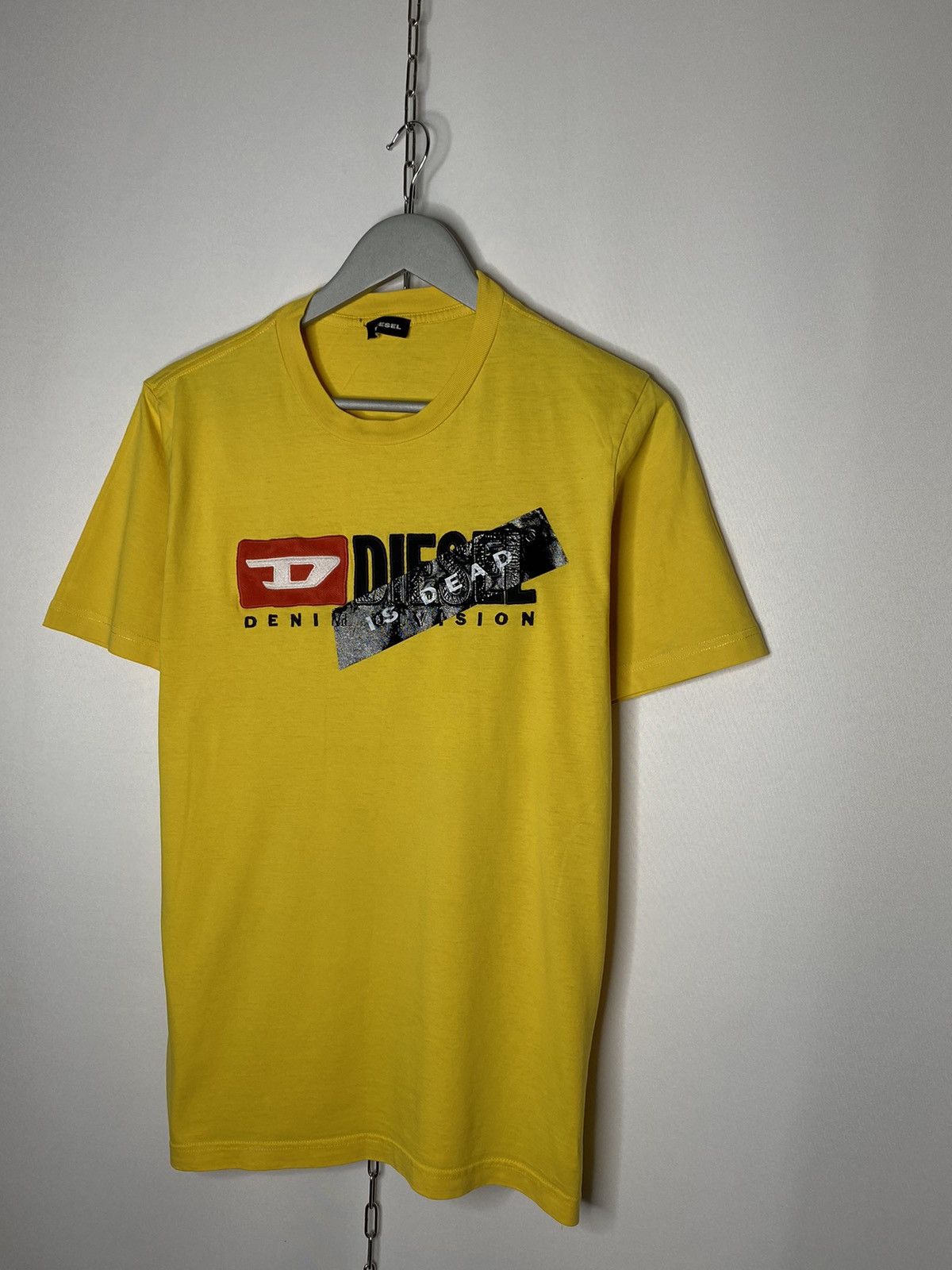 Diesel × Vintage Diesel “Is Dead” Denim Division T-Shirt Short Sleeve Vintage Size US S / EU 44-46 / 1 - 2 Thumbnail
