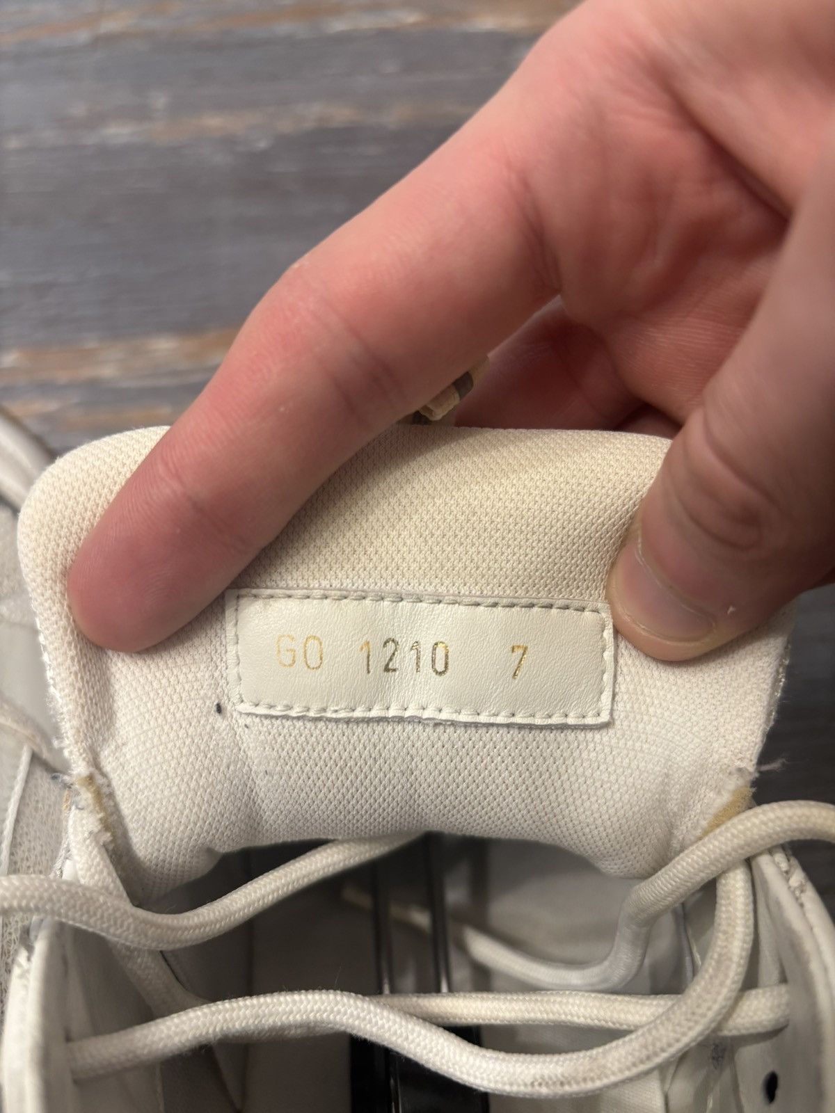 Louis Vuitton Louis Vuitton Lucien Clark A View White Orange Size US 9 / EU 42 - 6 Thumbnail